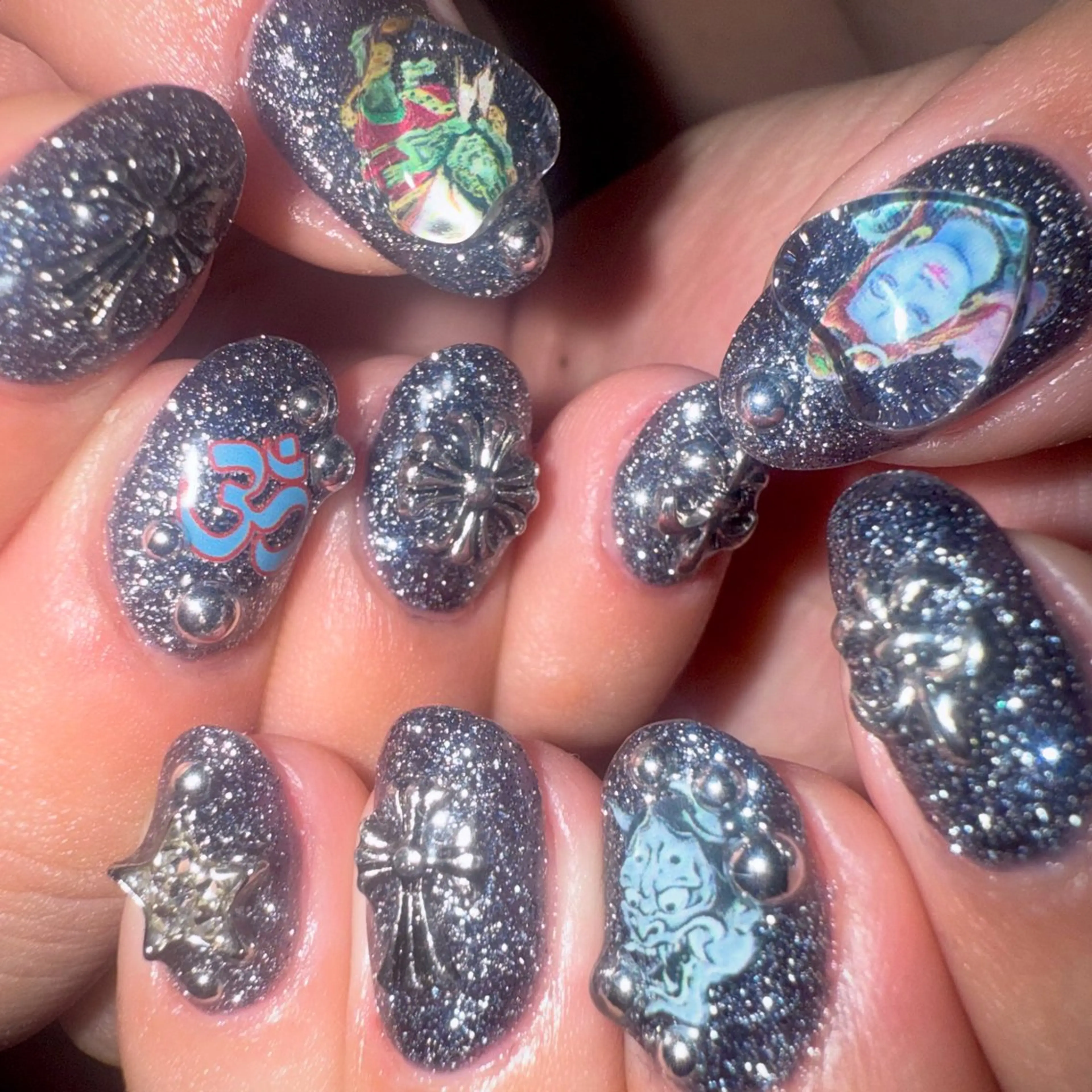 ネイル 𝙃𝙖𝙧𝙪⋆ ˚꩜｡個性派のネイルデザイン