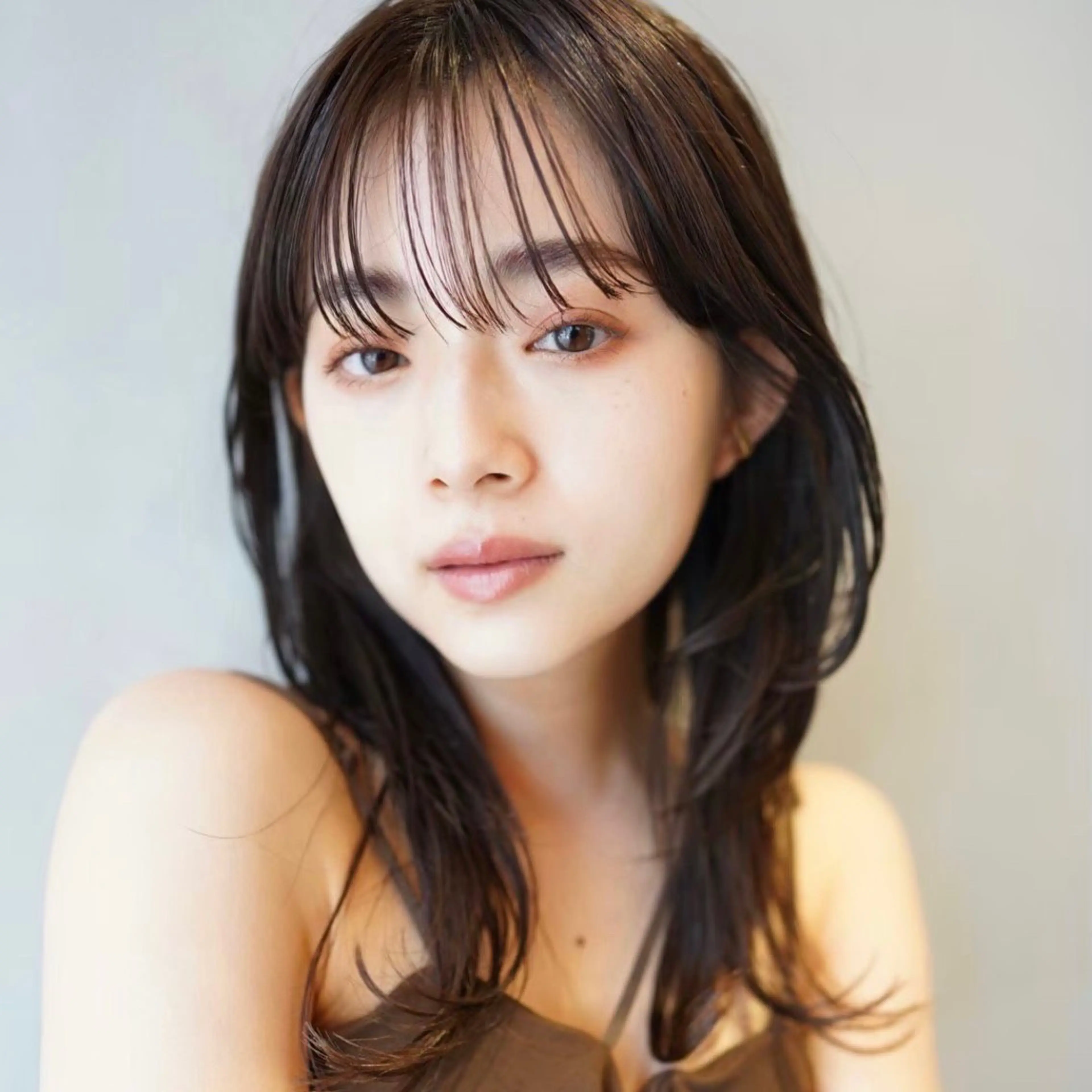 ロング カラー カット センターパート/ 暖色カラーayuのヘアスタイル