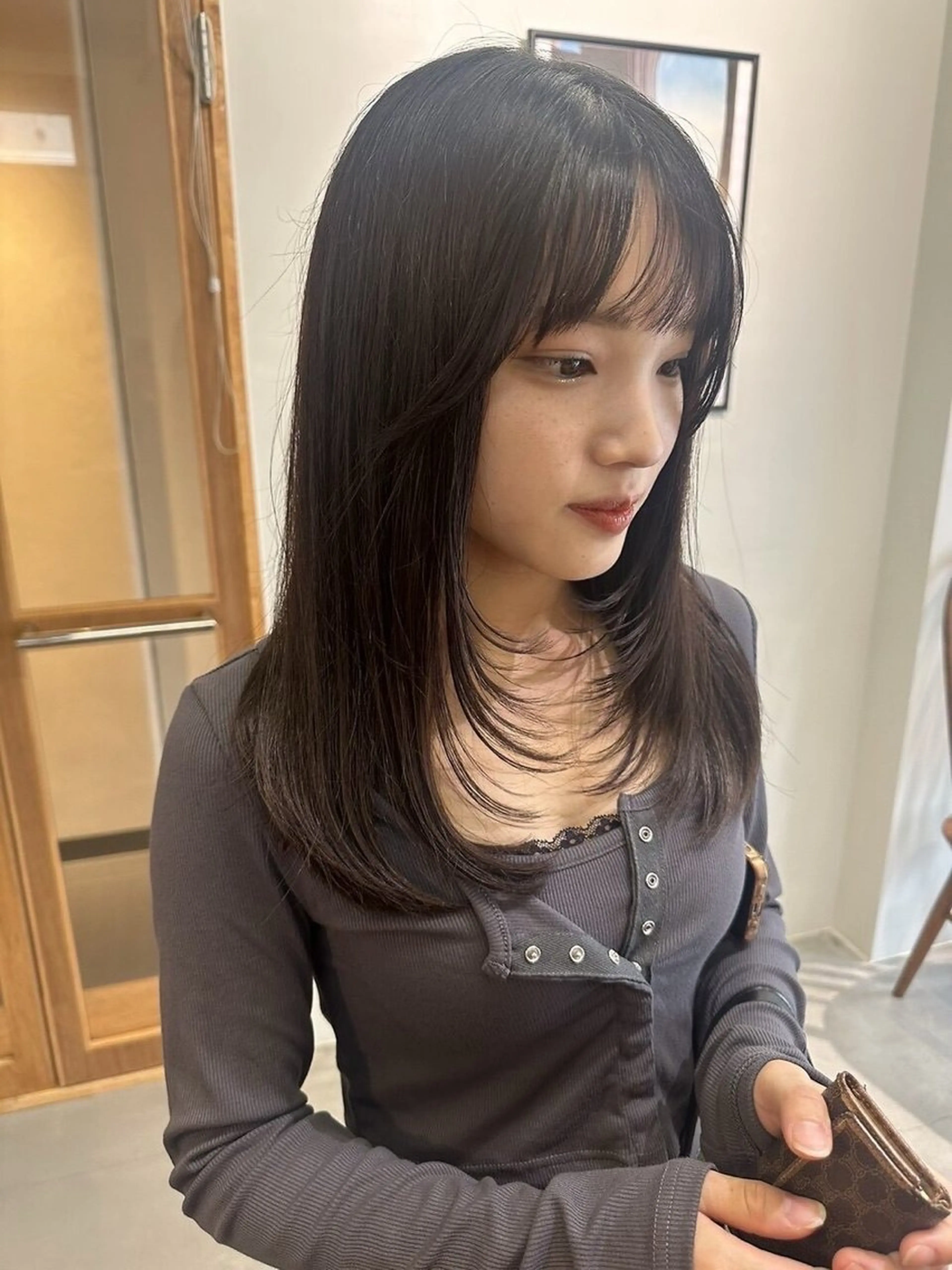 ロング レイヤーカット 都築 あんずのヘアスタイル