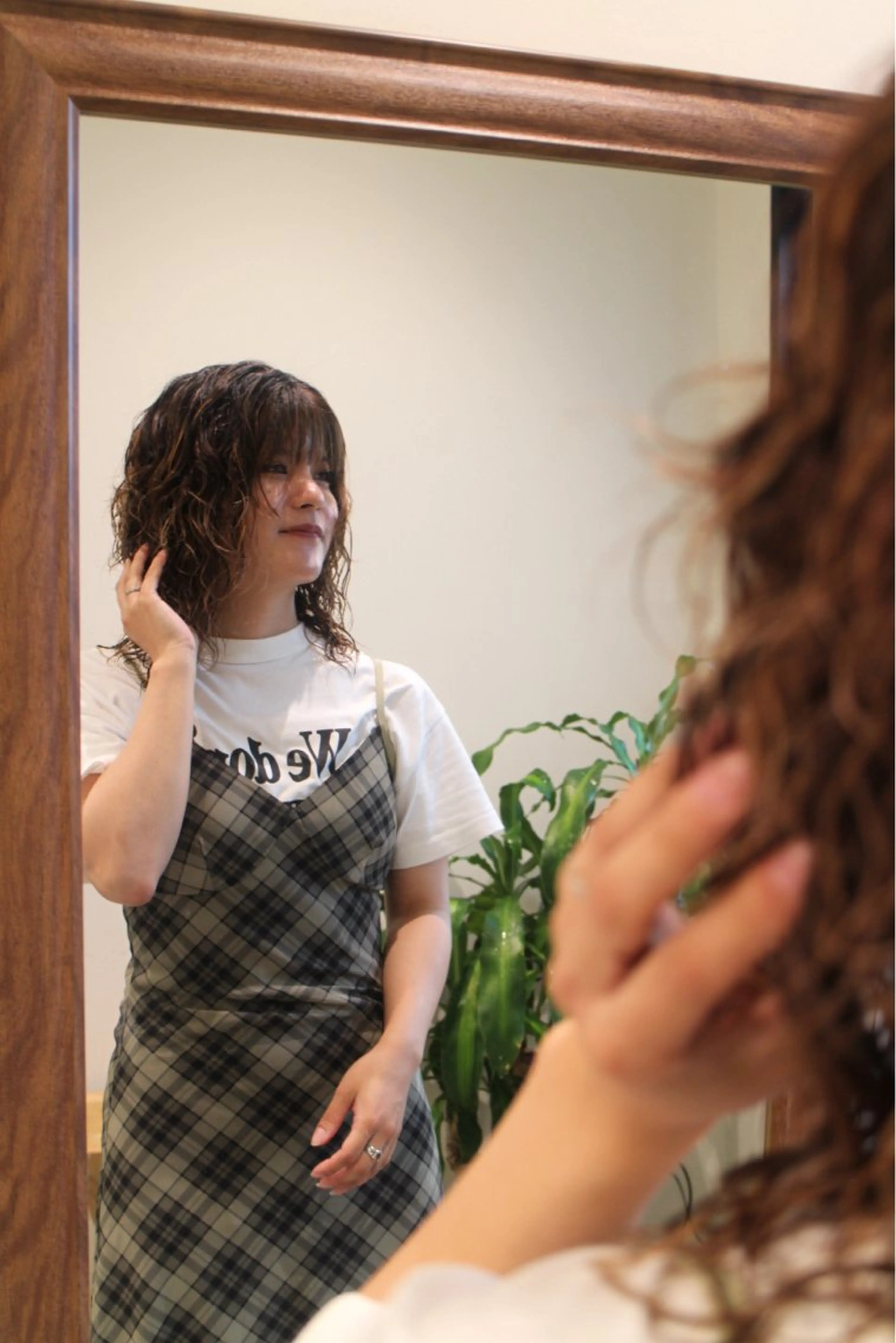 セミロング パーマ カーリーパーマ/ 透明ｶﾗｰ/MIKUのヘアスタイル