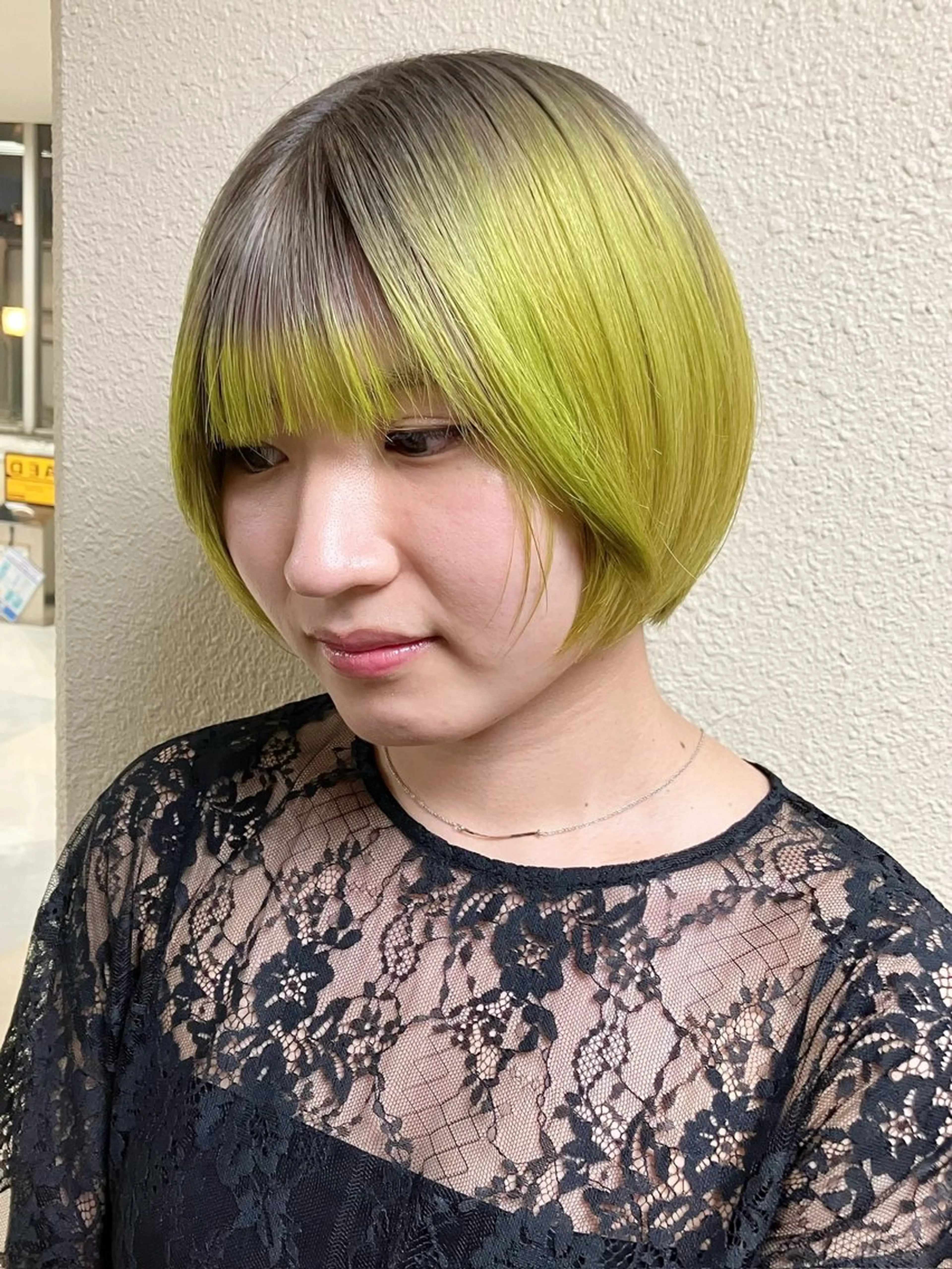 ショート 顔まわりレイヤー 姫カット レイヤーカット カット ヘアカラー fumikaブリーチ /ウルフのヘアスタイル