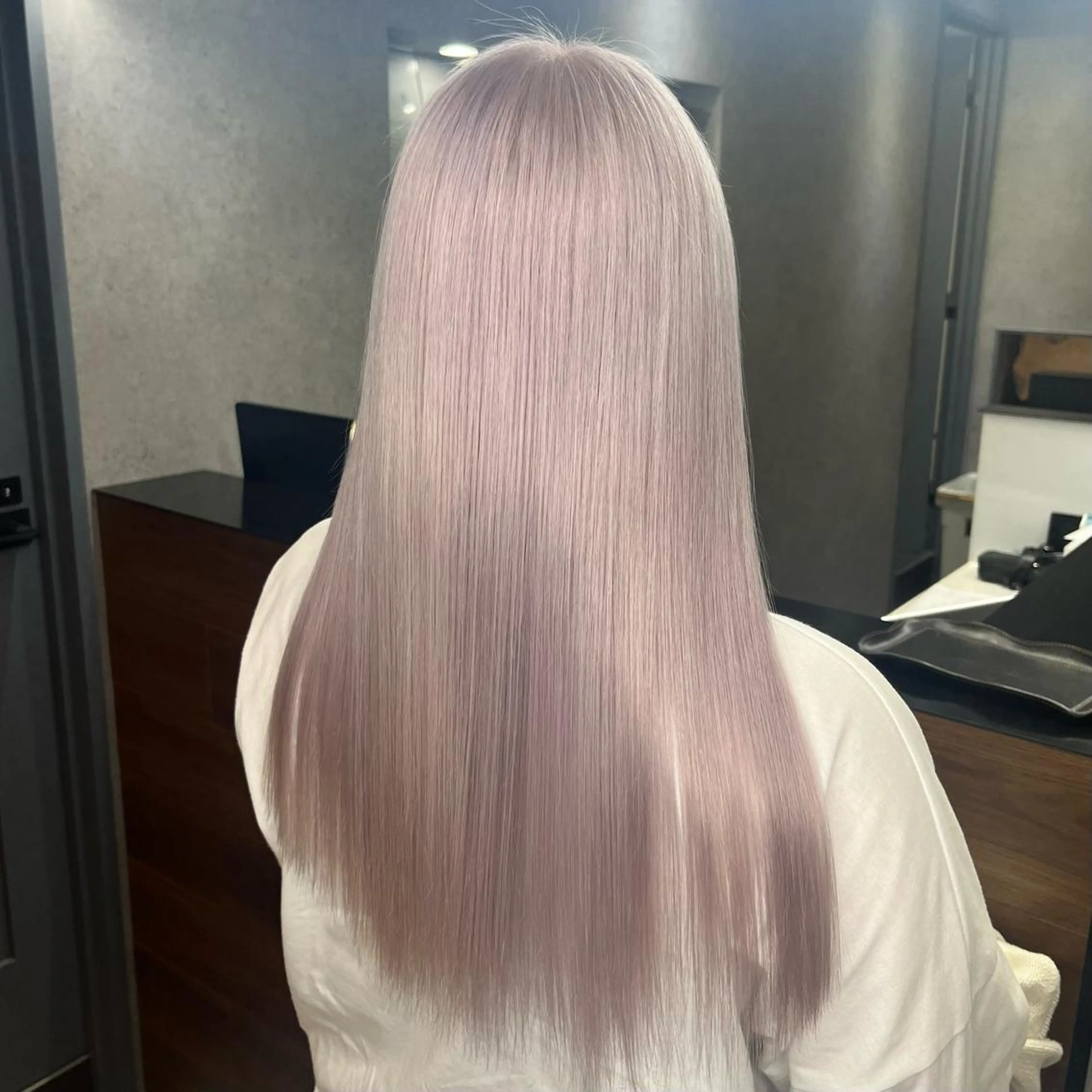 セミロング カラー ヘアカラー トリートメント MAKO ❤️‍🔥NEXTのヘアスタイル