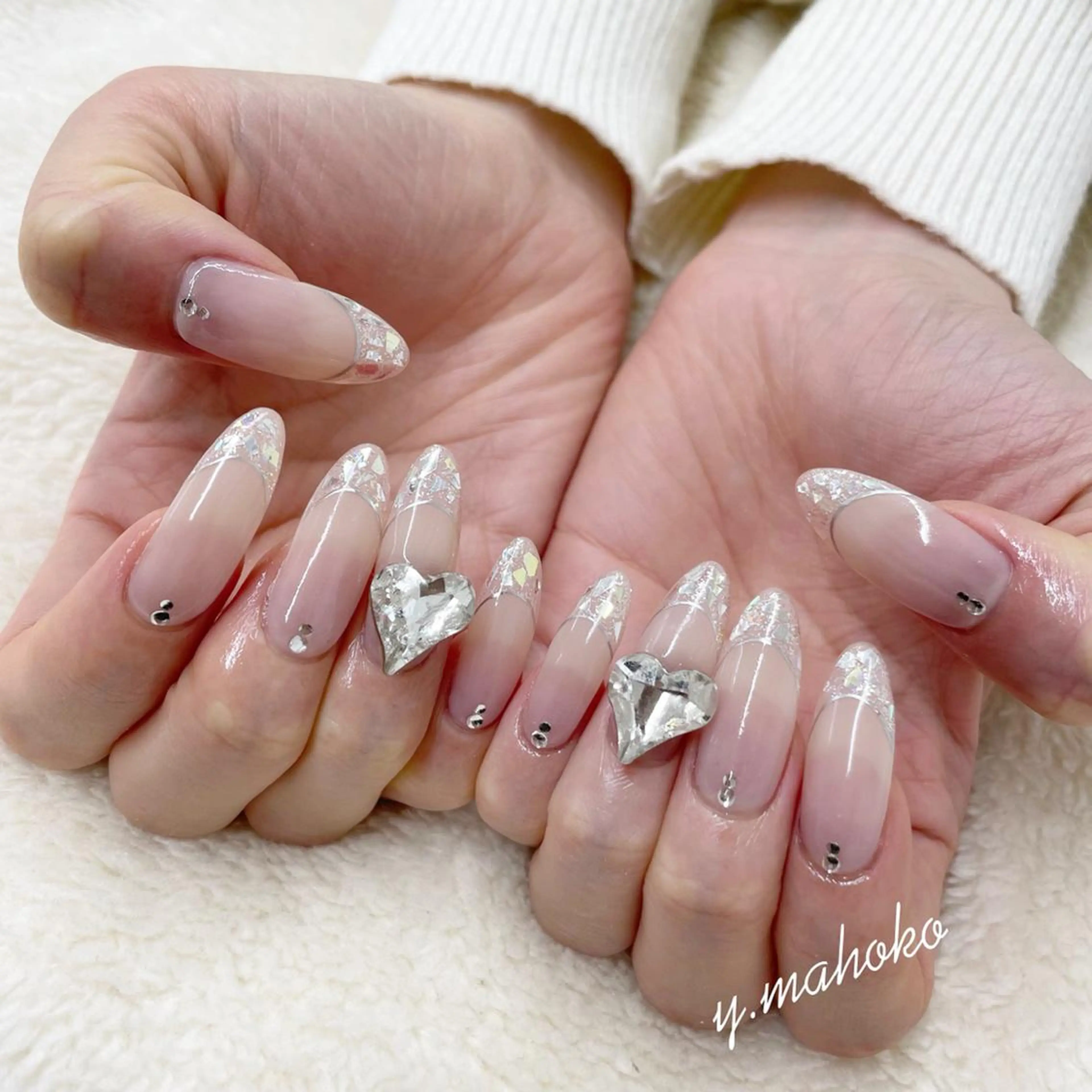 ネイル フレンチネイル ガラスフレンチ ハンドネイル She nail studio 原宿所属・パラジェル有/ スカルプ/mahoのネイルデザイン
