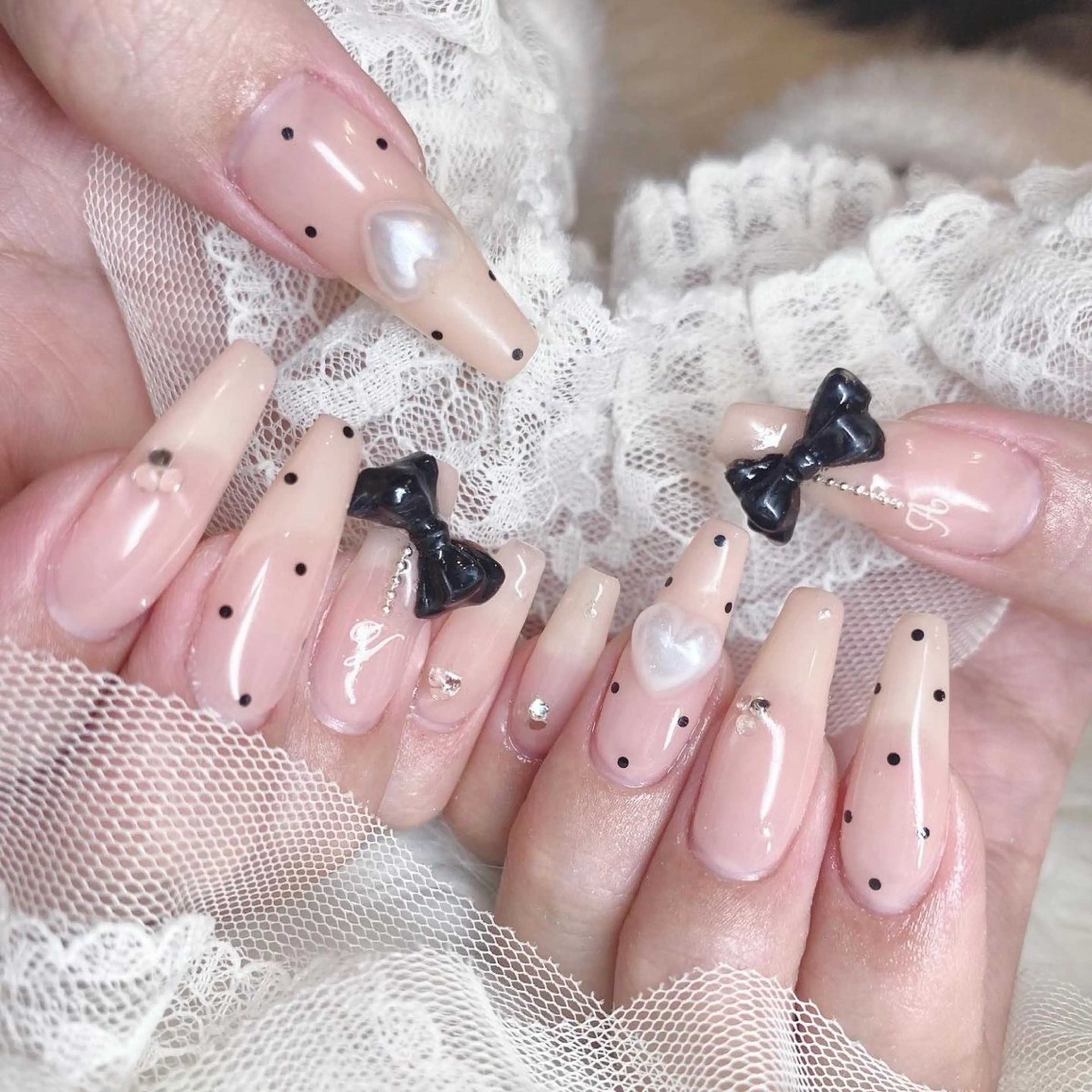 ネイル フレンチネイル キラキラネイル 韓国ネイル シンプルネイル ワンホンネイル ハンドネイル MEI Nailのネイルデザイン