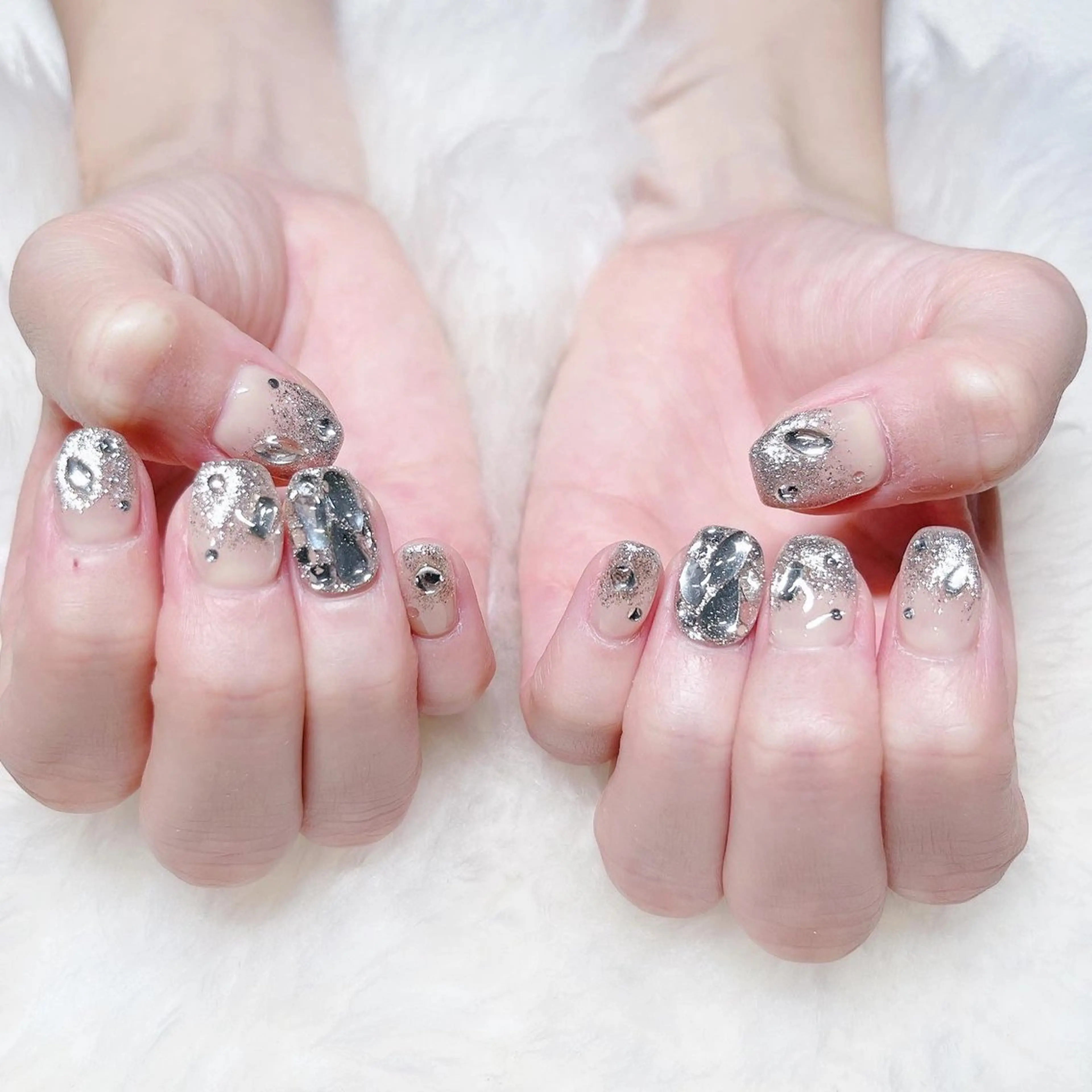 ネイル ハンドネイル 根津 綾子のネイルデザイン