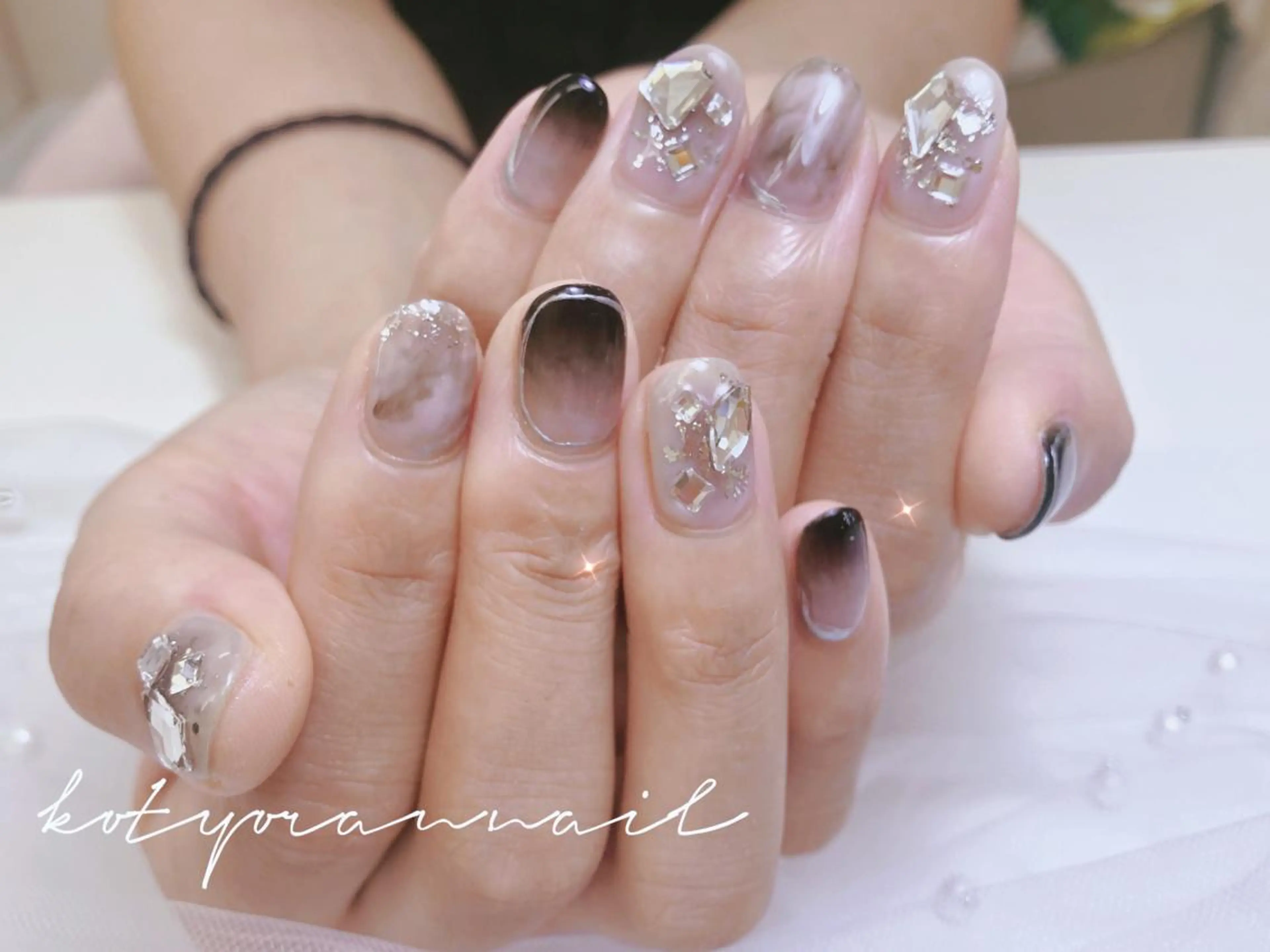 ネイル モナ サロンのネイルデザイン