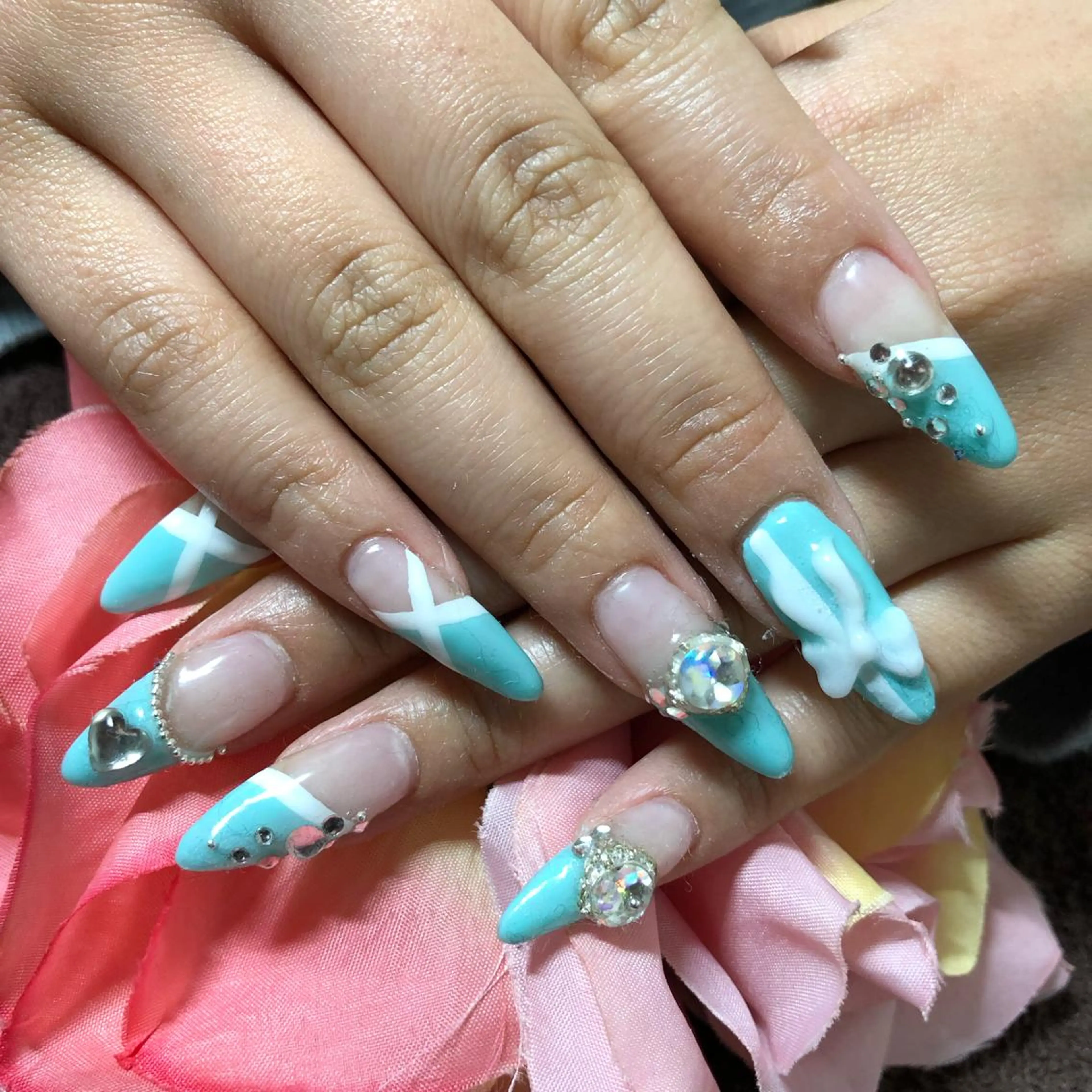 セミロング ネイル アートネイル ストーンネイル ハンドネイル 《LB》ラブリエ Nail&eyeのマツエク・マツパデザイン
