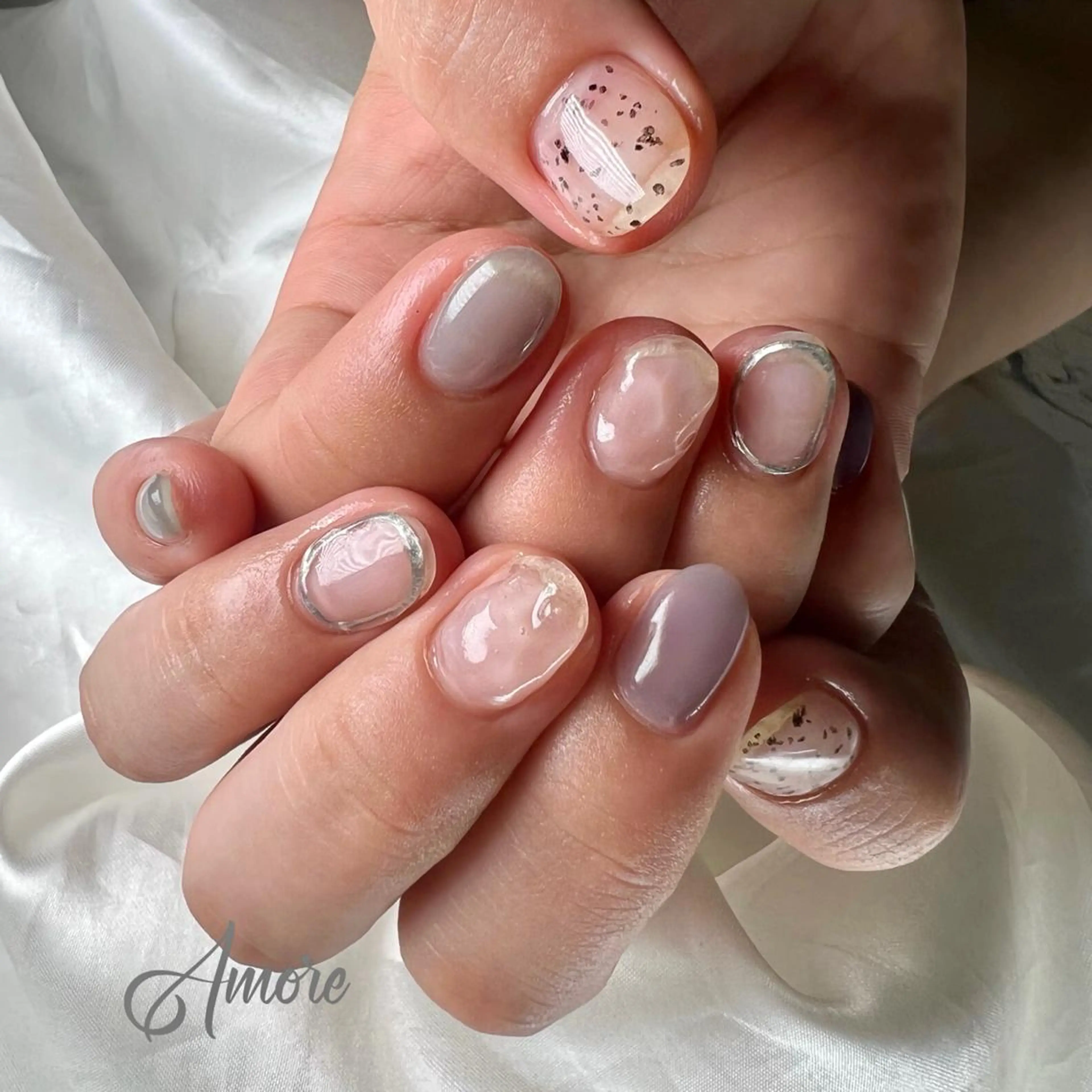 ネイル ジェルネイル 氷ネイル・うるうるネイル マグネットネイル ミラーネイル ニュアンスネイル You kyehwaのネイルデザイン