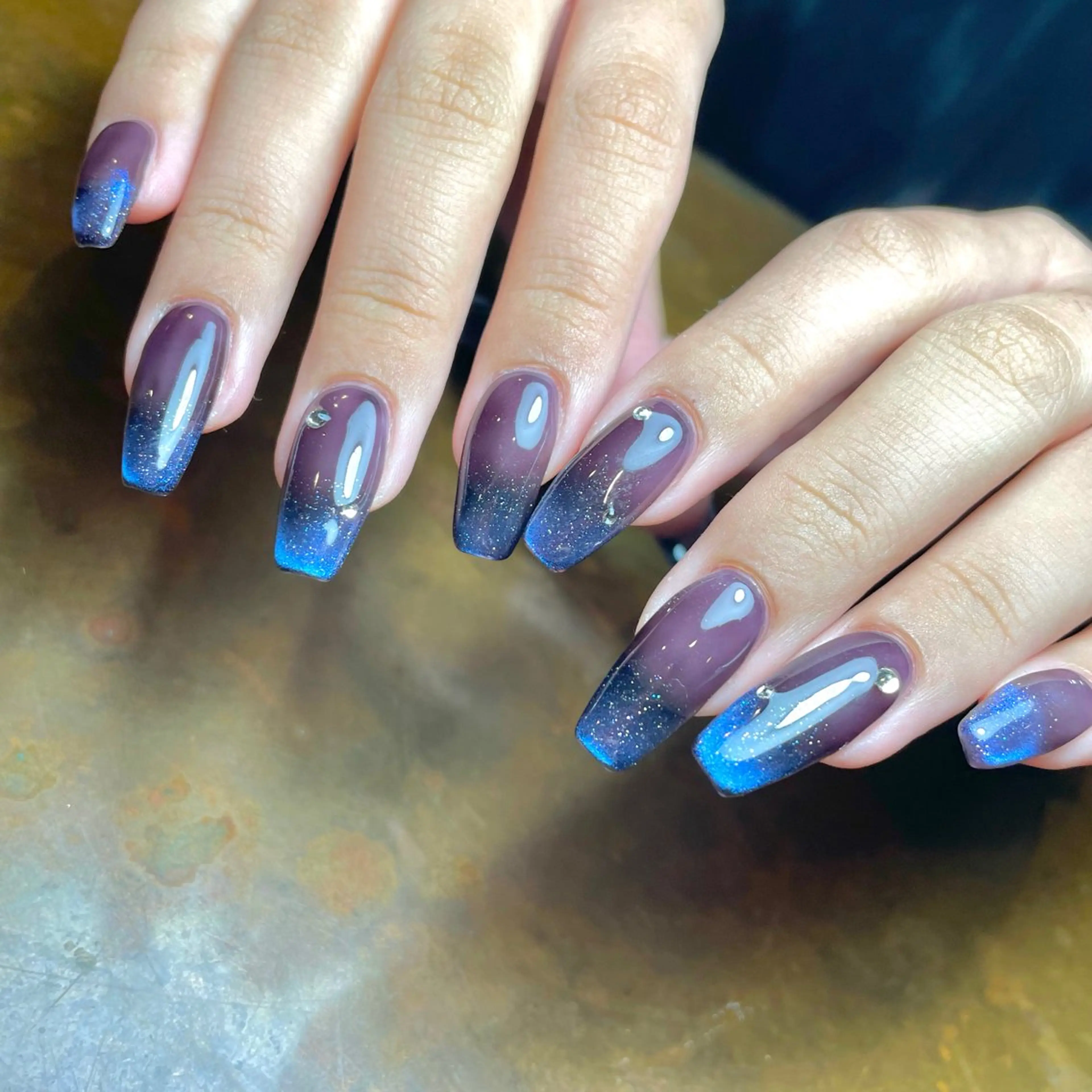 ネイル フレンチネイル マグネットネイル マグネットフレンチ ハンドネイル Oracion Nailのネイルデザイン