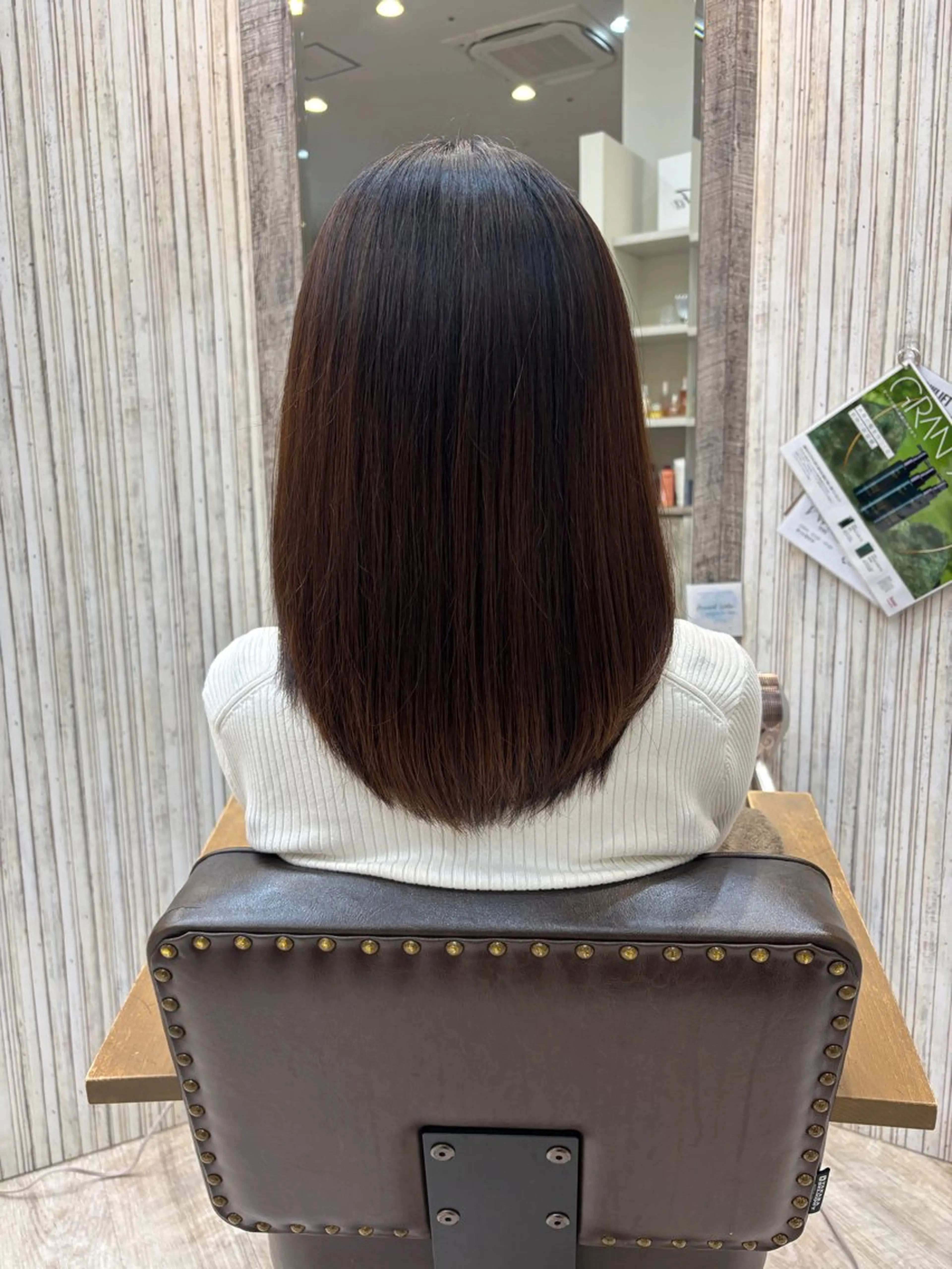 ミディアム レイヤーカット カット 加藤 優子のヘアスタイル