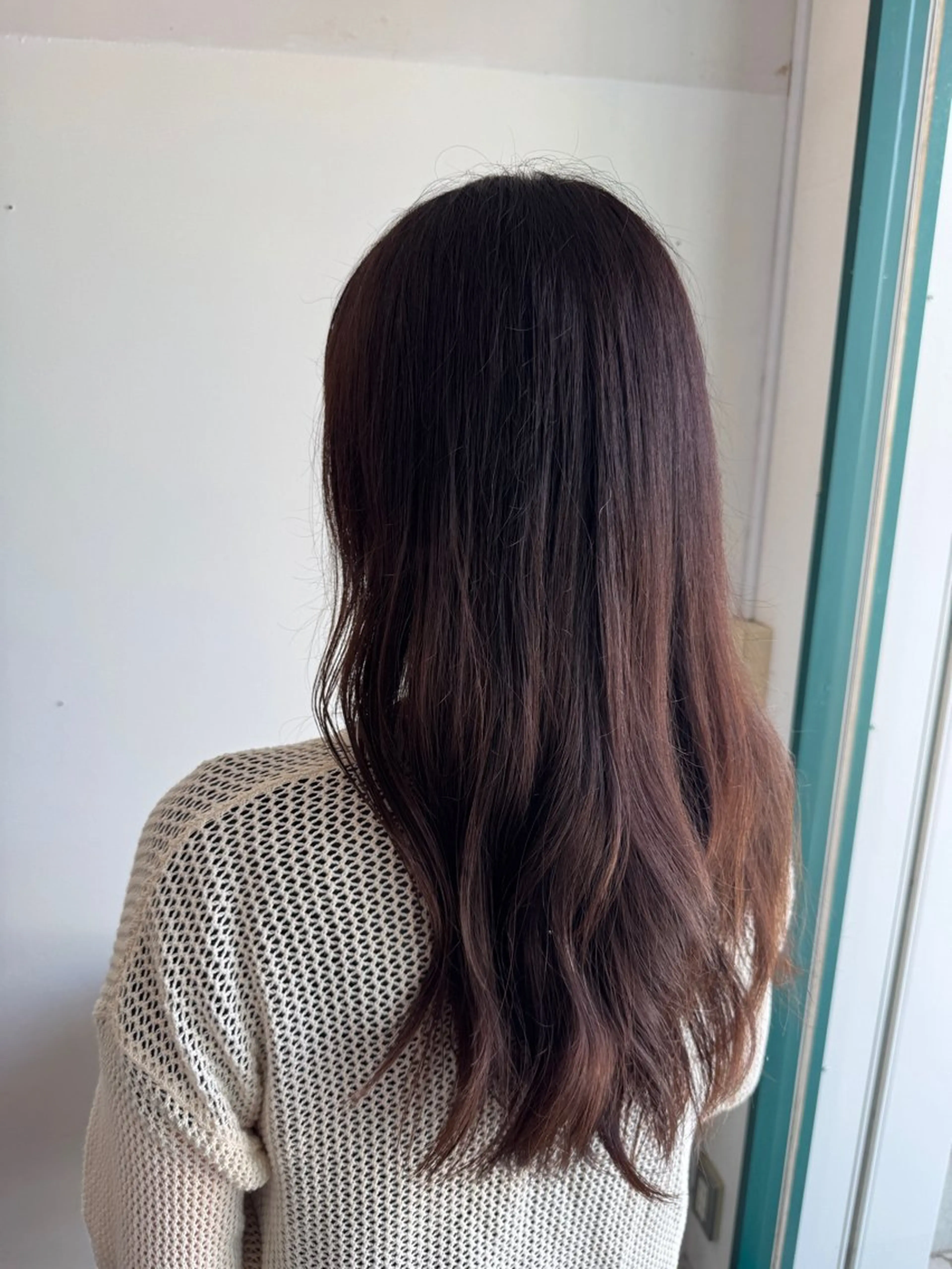 ロング カラー ヘアカラー 大塚 しおりのヘアスタイル