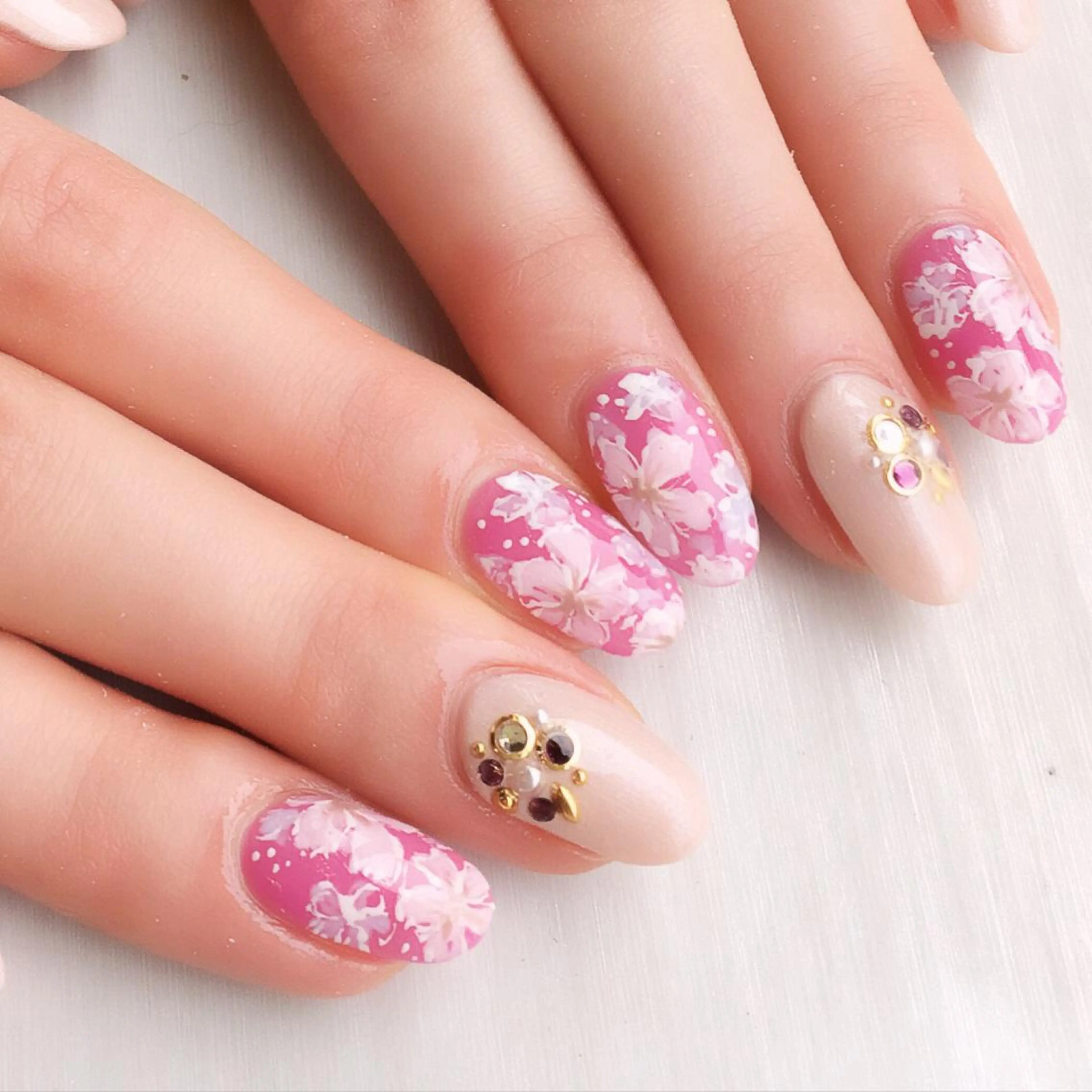 ネイル 森山 舞のネイルデザイン