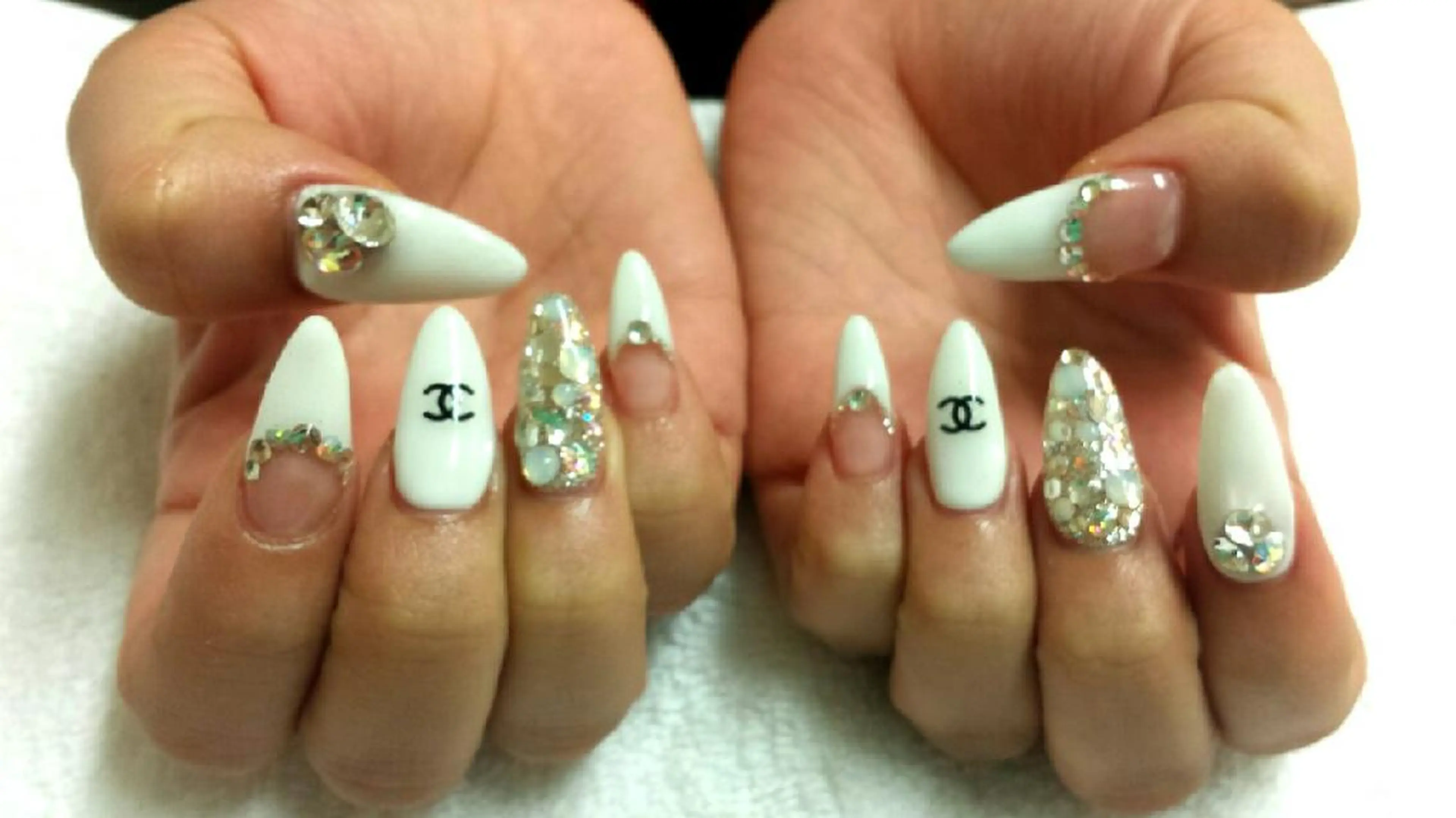 ネイル 河野ちえ (雑誌掲載サロン)のネイルデザイン