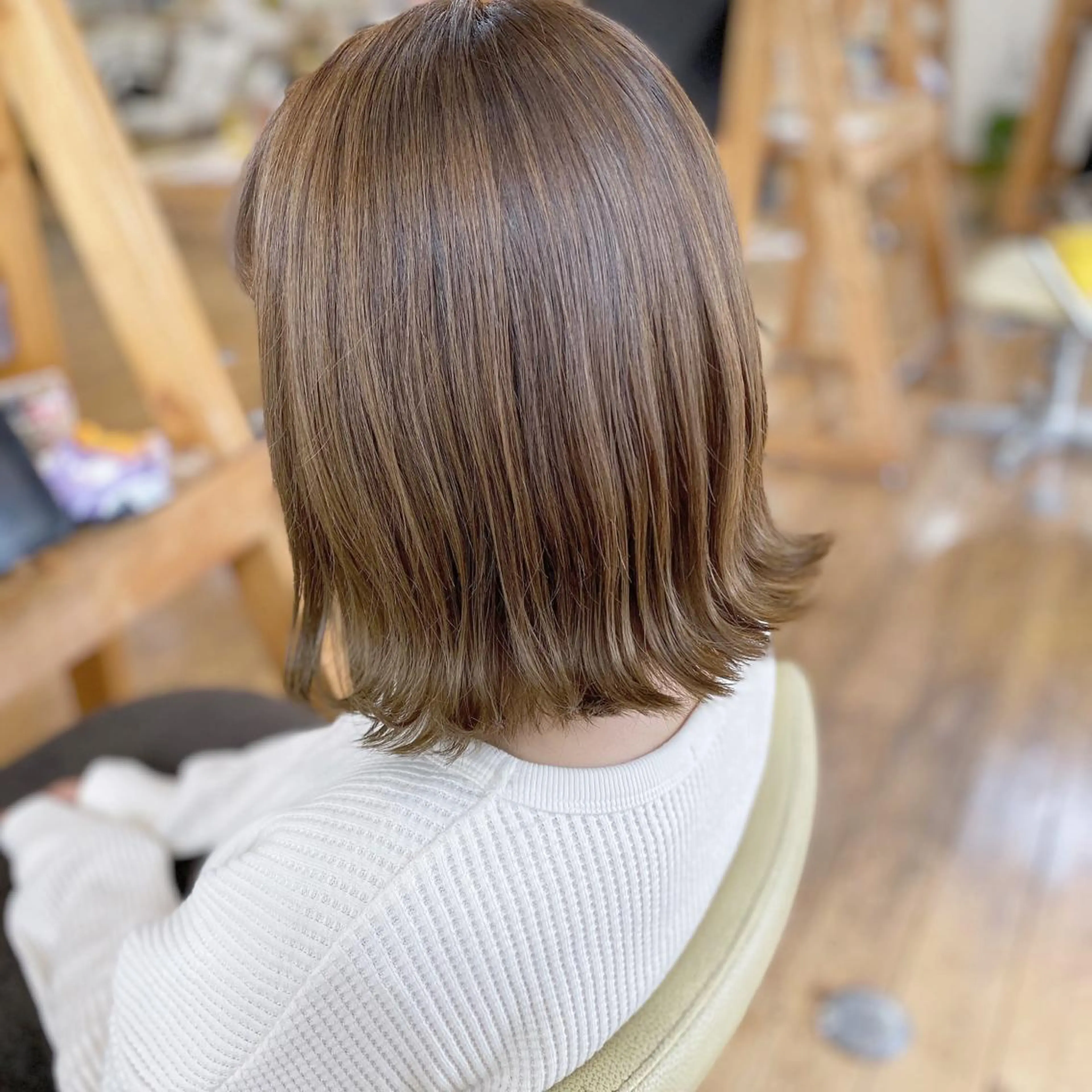 ミディアム カラー 荒木 ひろかのヘアスタイル