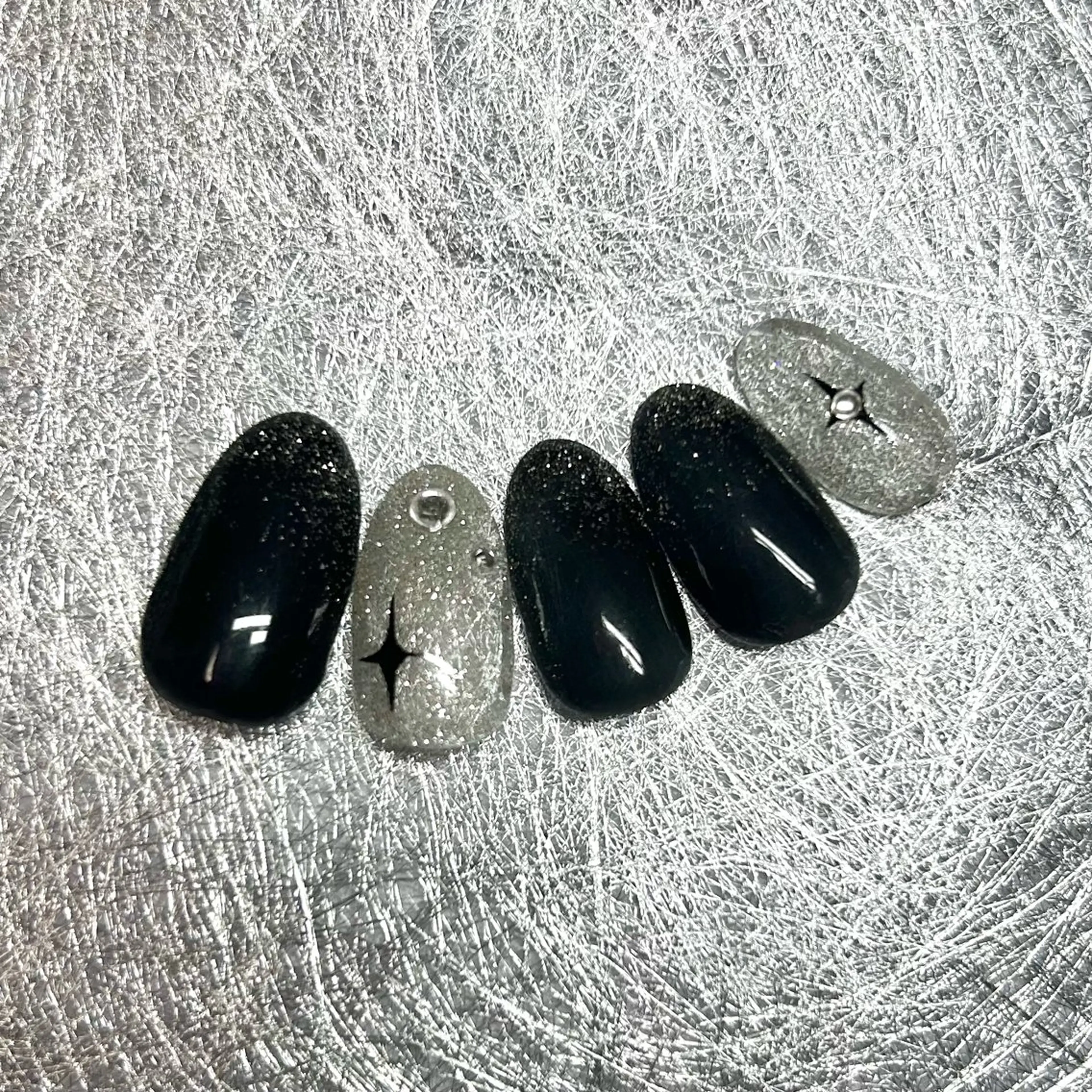 ネイル ハンドネイル 極楽 鳥花のネイルデザイン