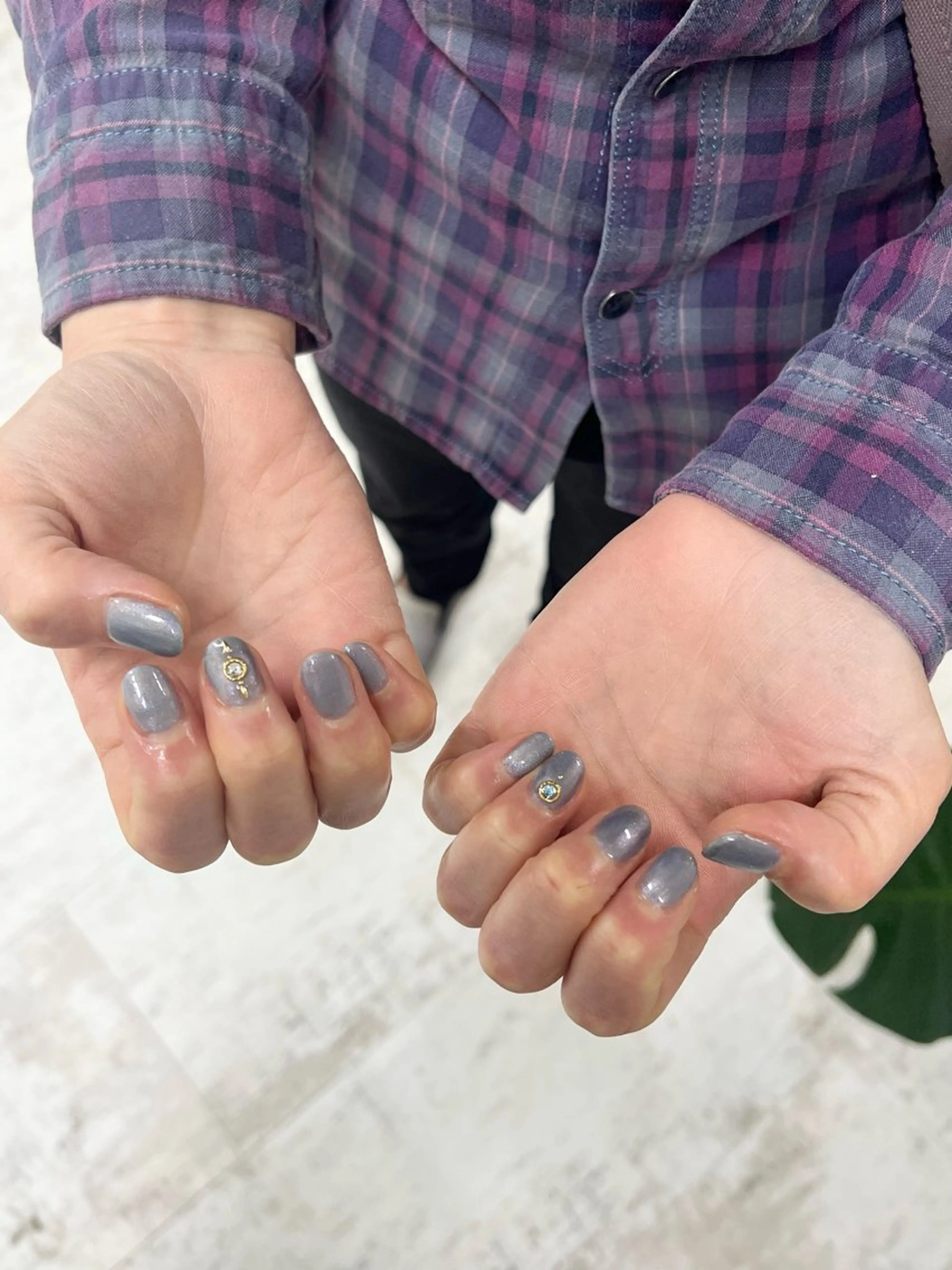 ネイル ワンカラーネイル 吉田 里菜のネイルデザイン