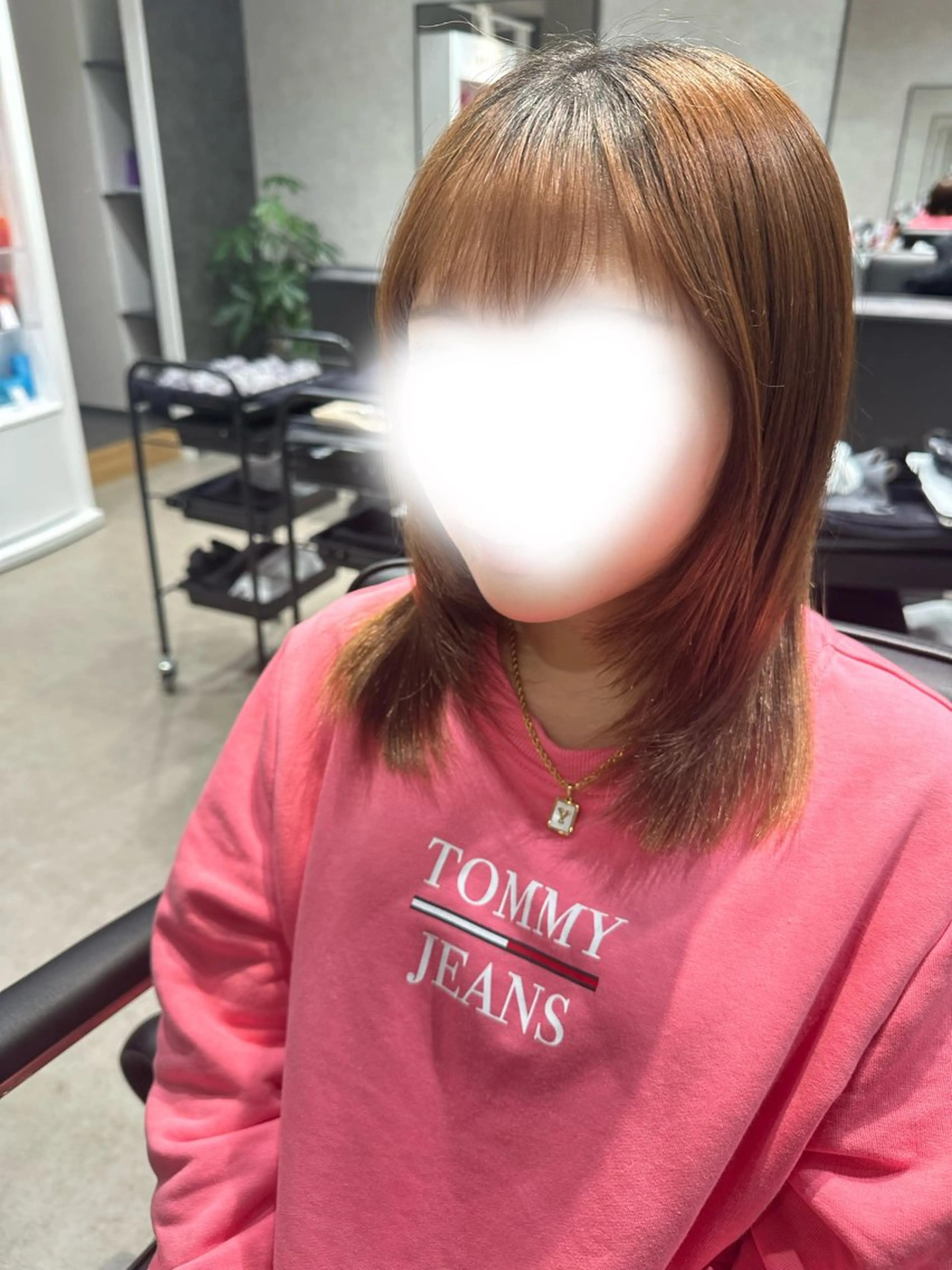 ミディアム 森 沙織のヘアスタイル