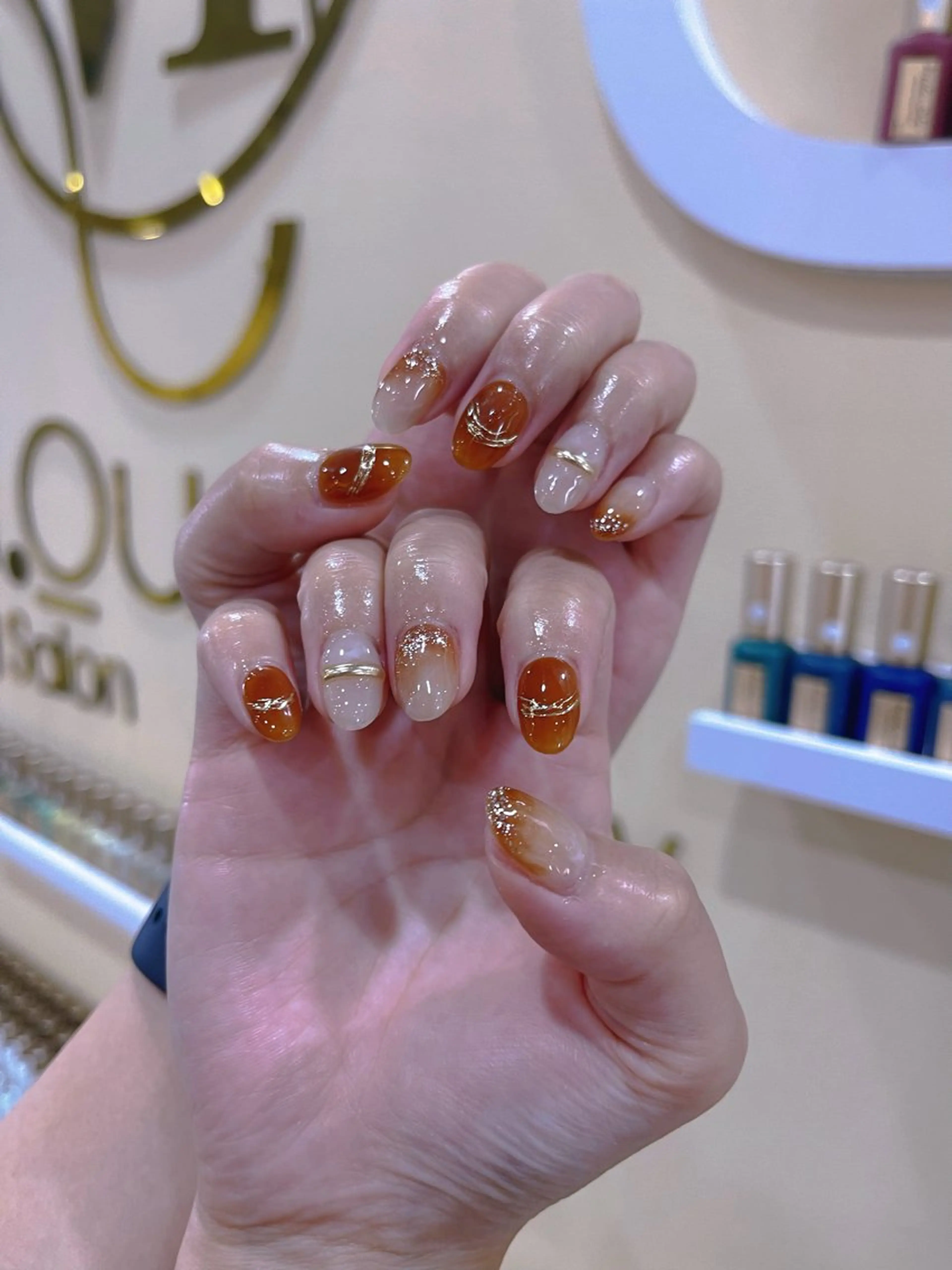 ネイル MQueen ネイルサロンマルのネイルデザイン