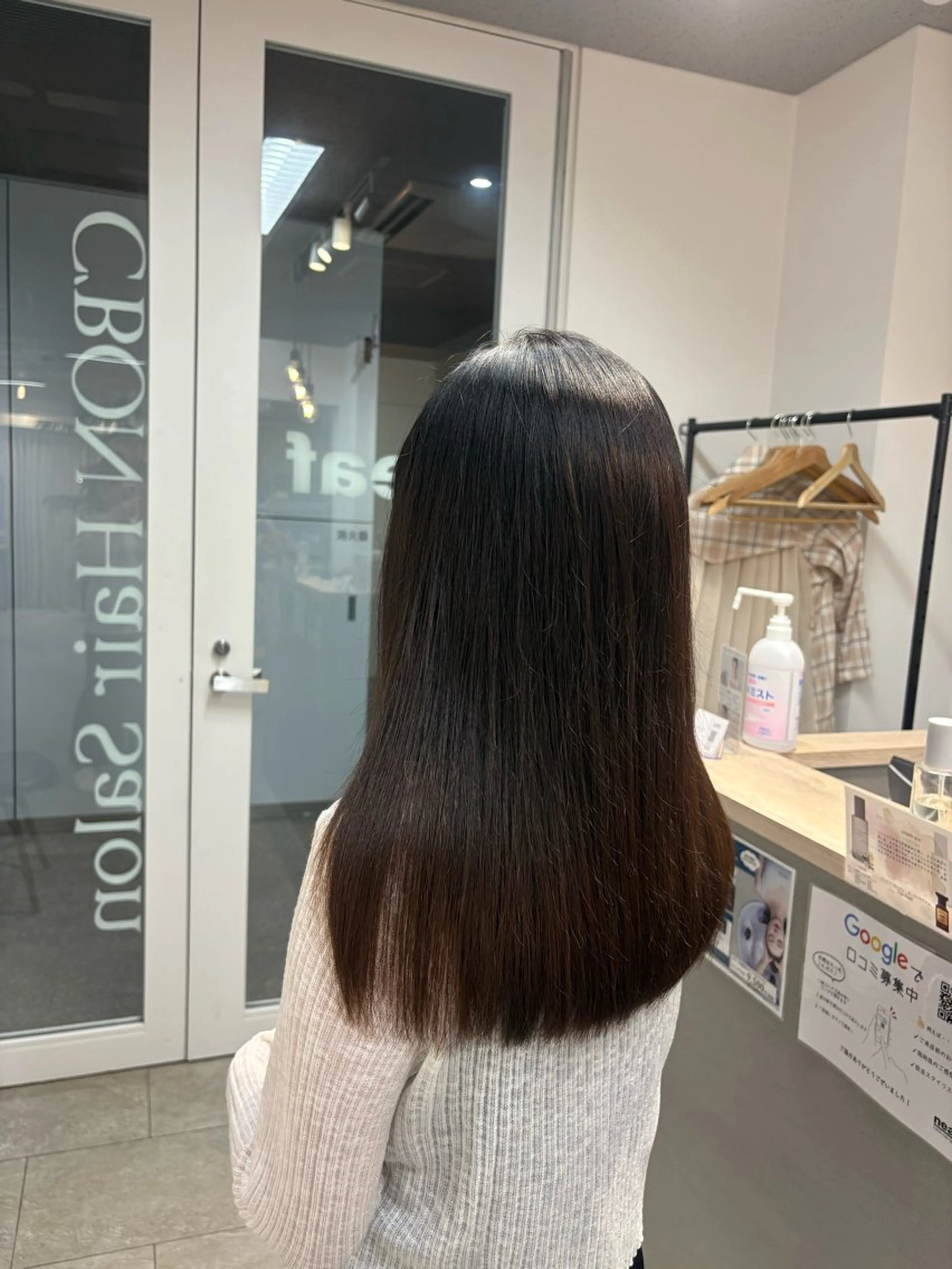 ロング ロング 縮毛矯正 六本木🫧マツエク 望月彩音のヘアスタイル