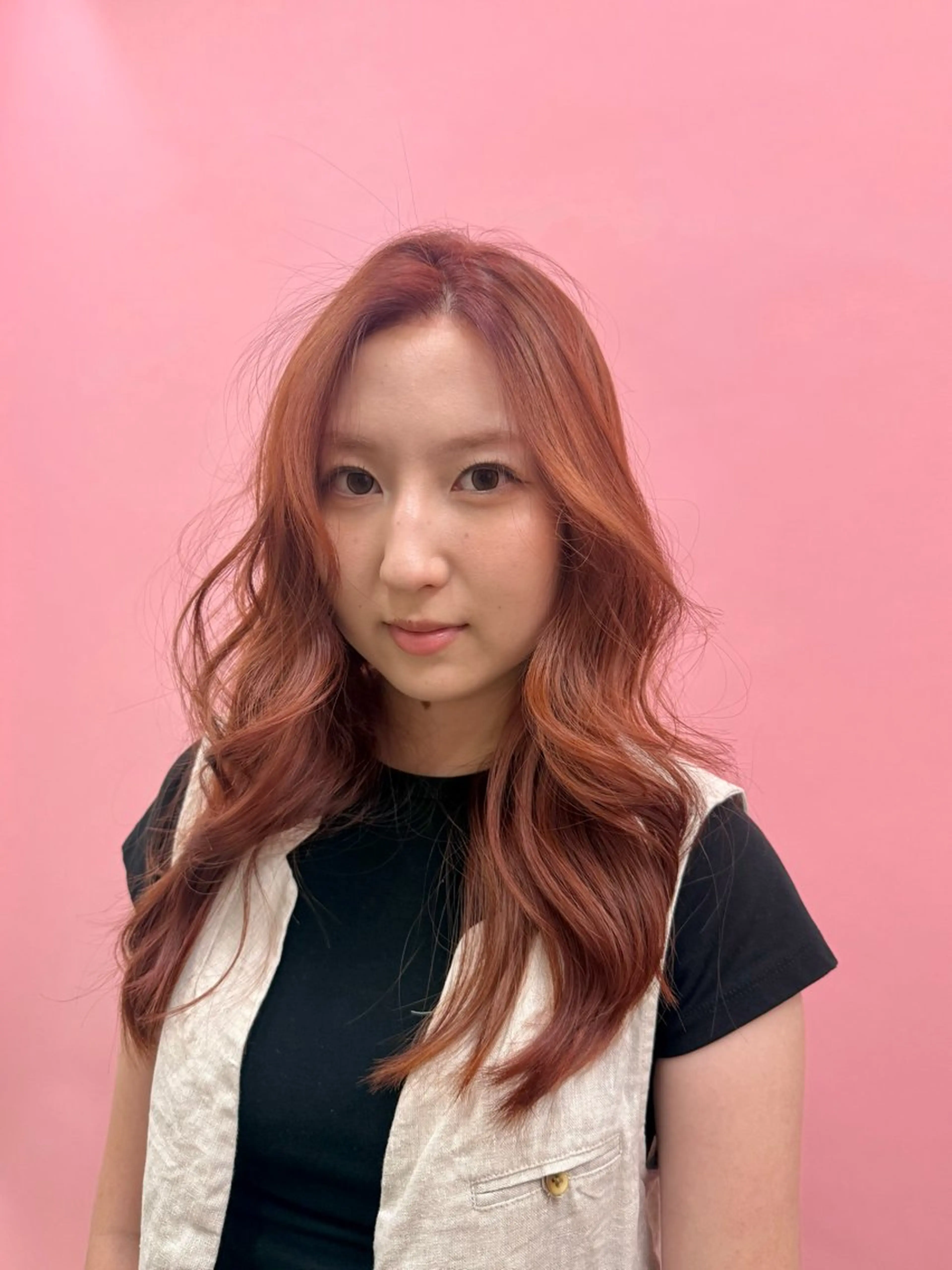 カラー ベージュカラー ブリーチ オレンジ オレンジベージュ P.S.Gemmie所属・清水 康紀のヘアスタイル