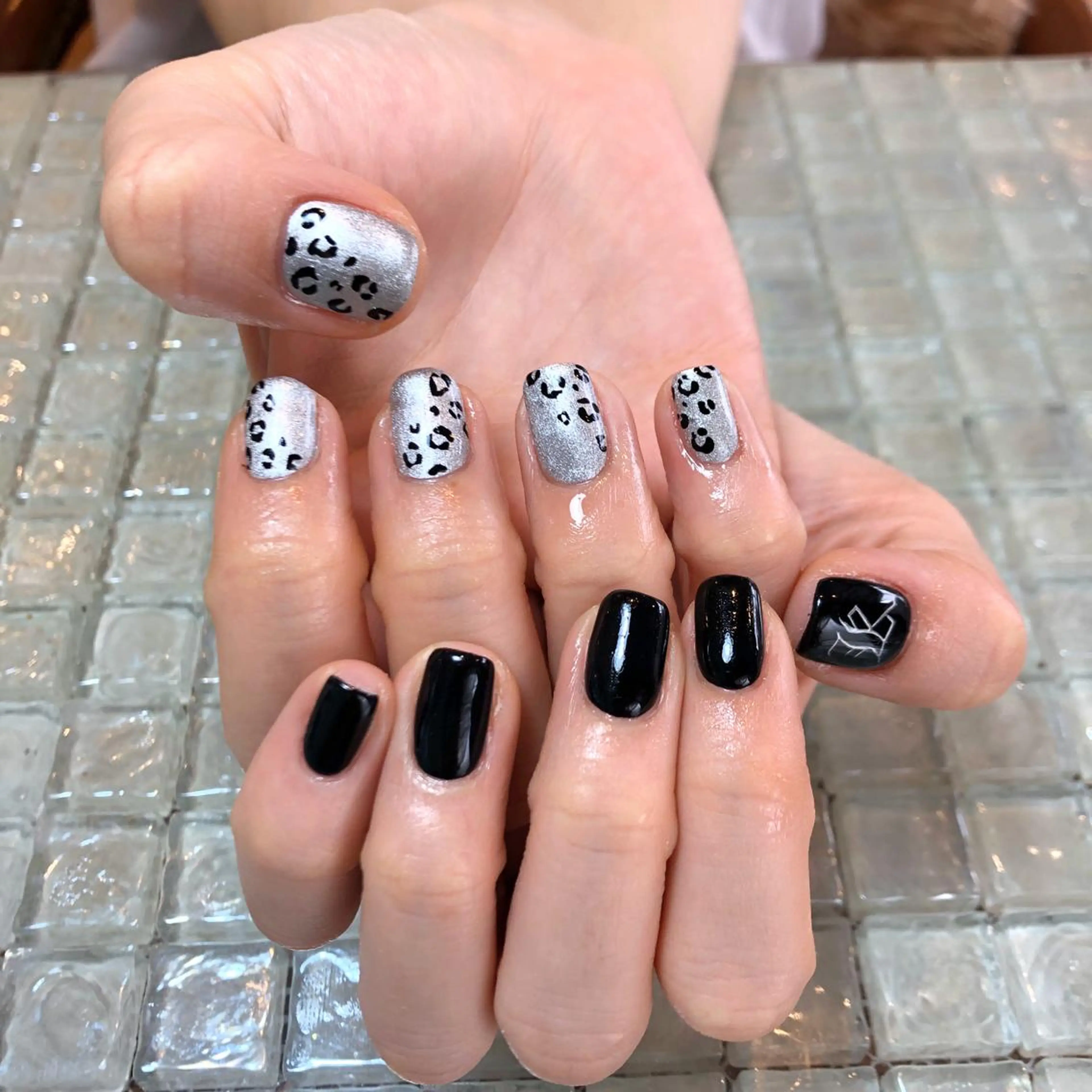 ネイル アニマル柄 ハンドネイル 工藤 理恵のネイルデザイン