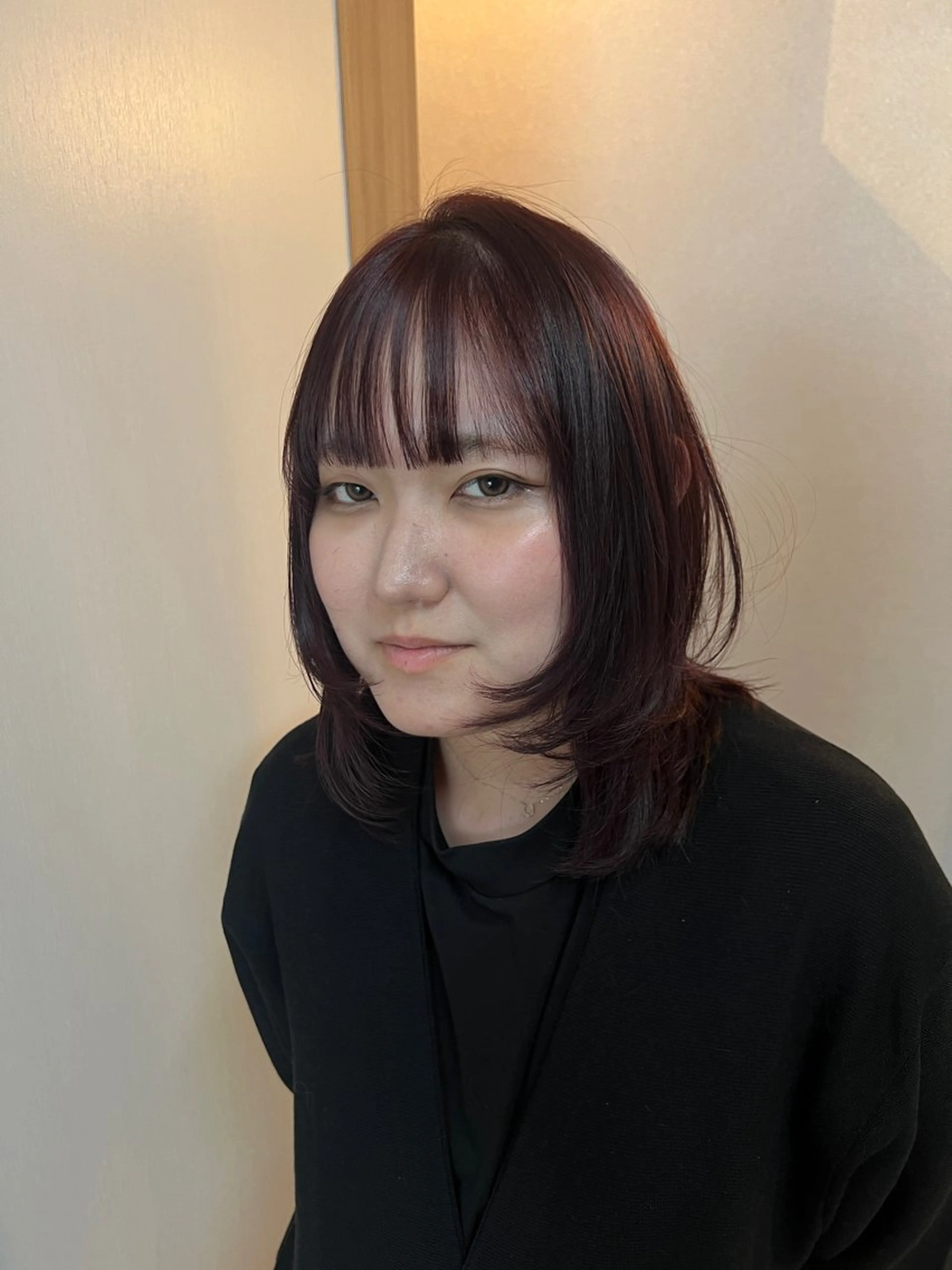 ミディアム カラー ボルドーカラー レッドカラー レイヤーカット 縮毛矯正 水田 芹七のヘアスタイル