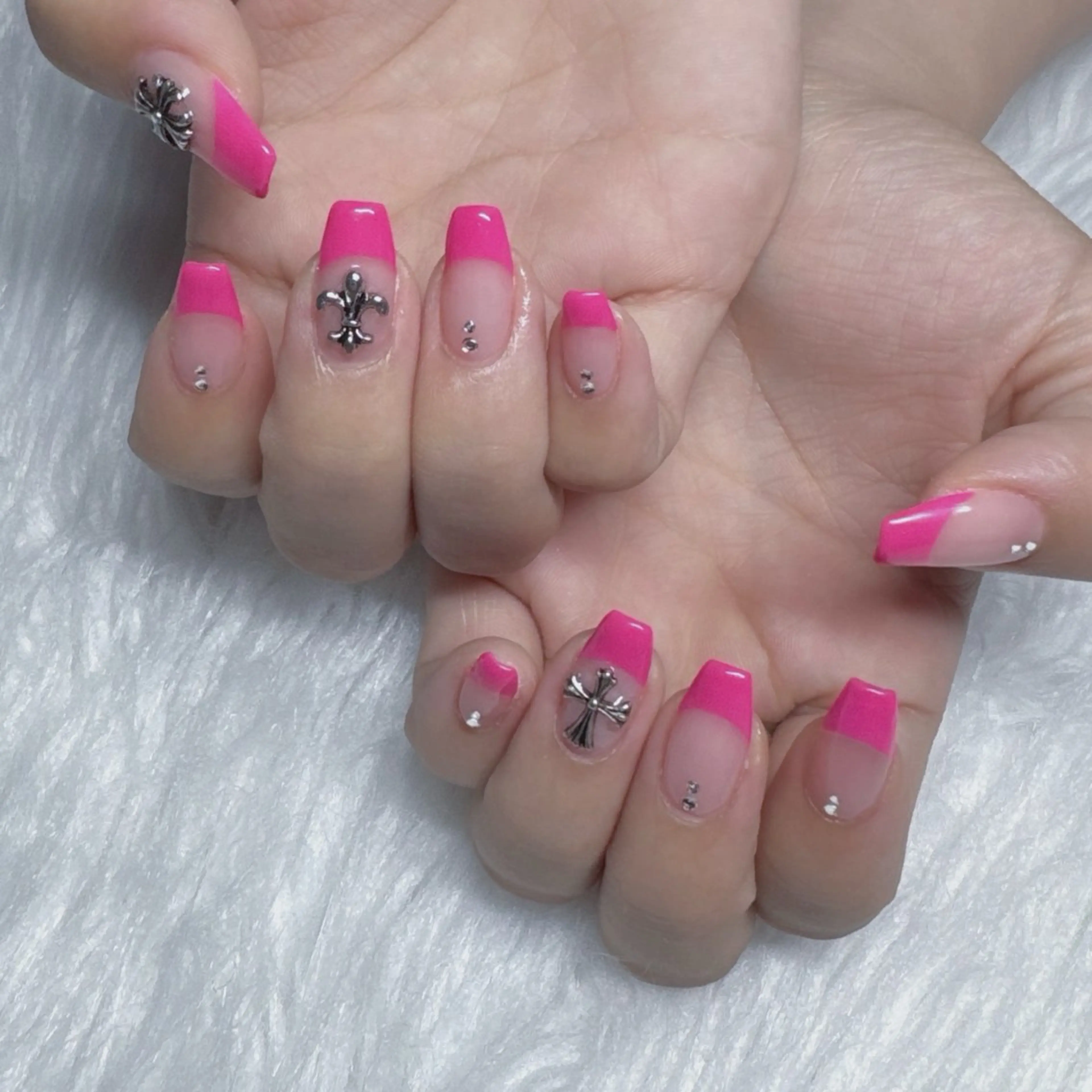 ネイル ハンドネイル Yudia Minoriのネイルデザイン