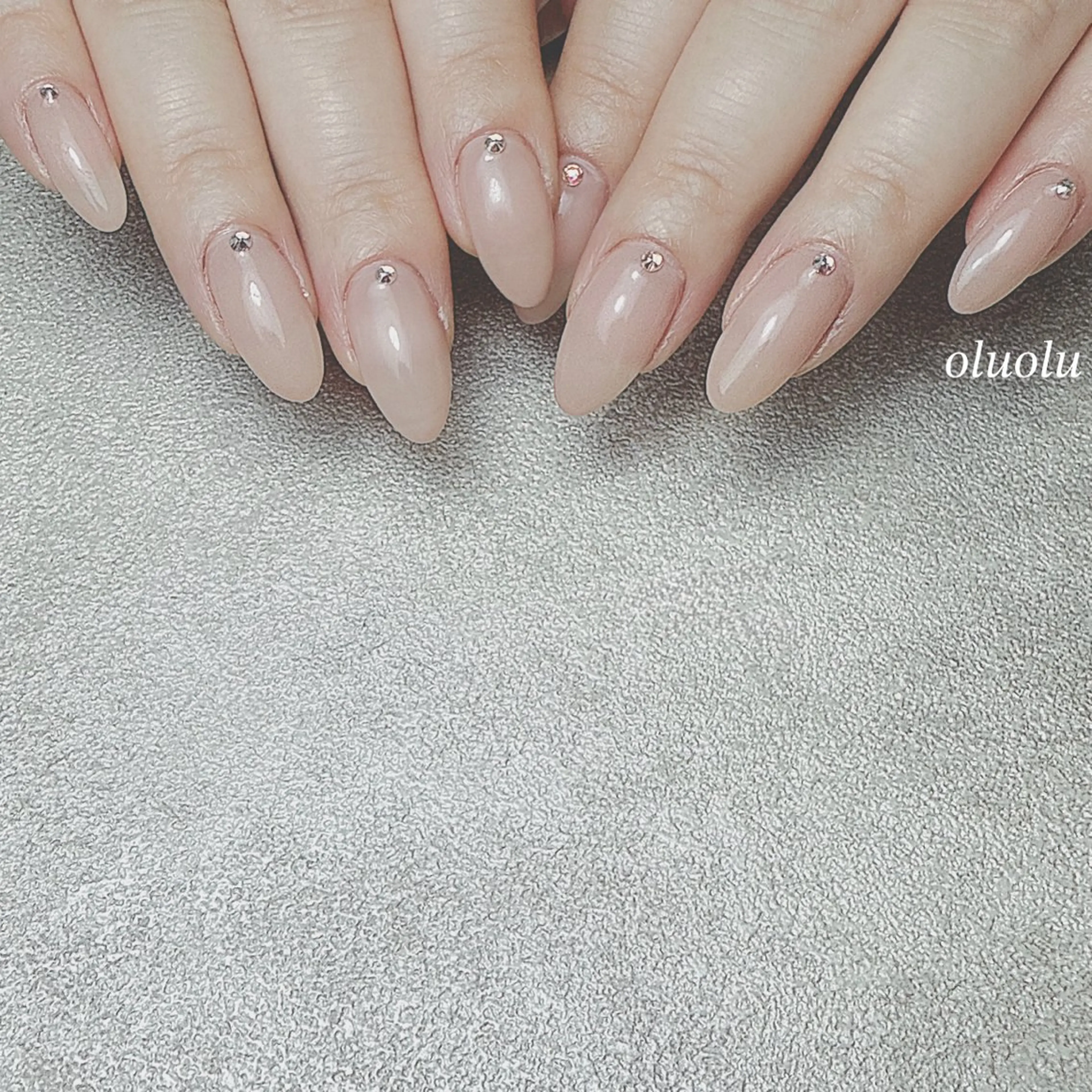 ネイル アートネイル オフィスネイル ワンカラーネイル 大村 紬華のネイルデザイン