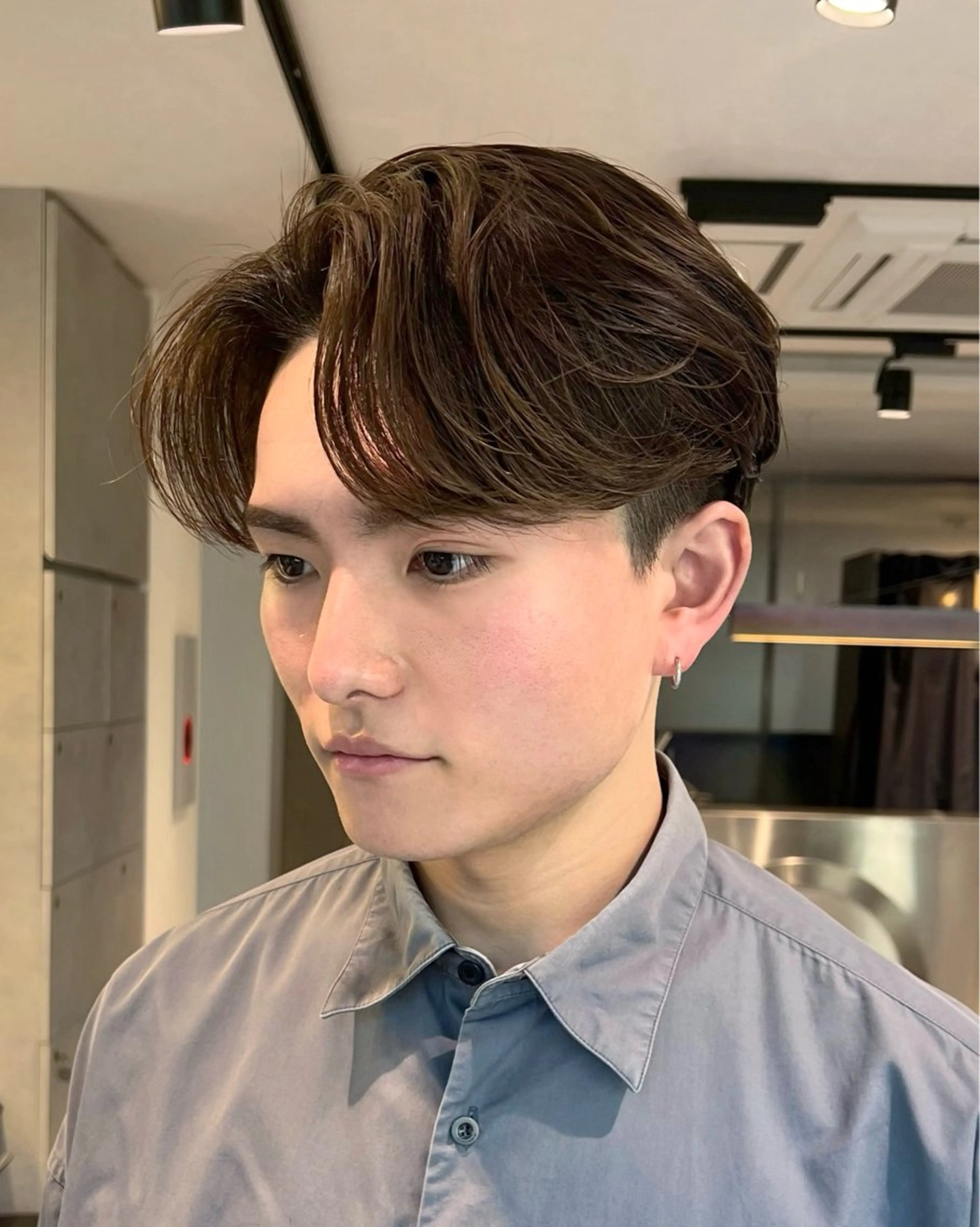 パーマ メンズ センターパート メンズパーマ ニュアンスパーマ カット パーマ Qin shaire salon 原宿verno店所属・【センターパート】 ETO／江藤翼の眉毛・アイブロウイメージ