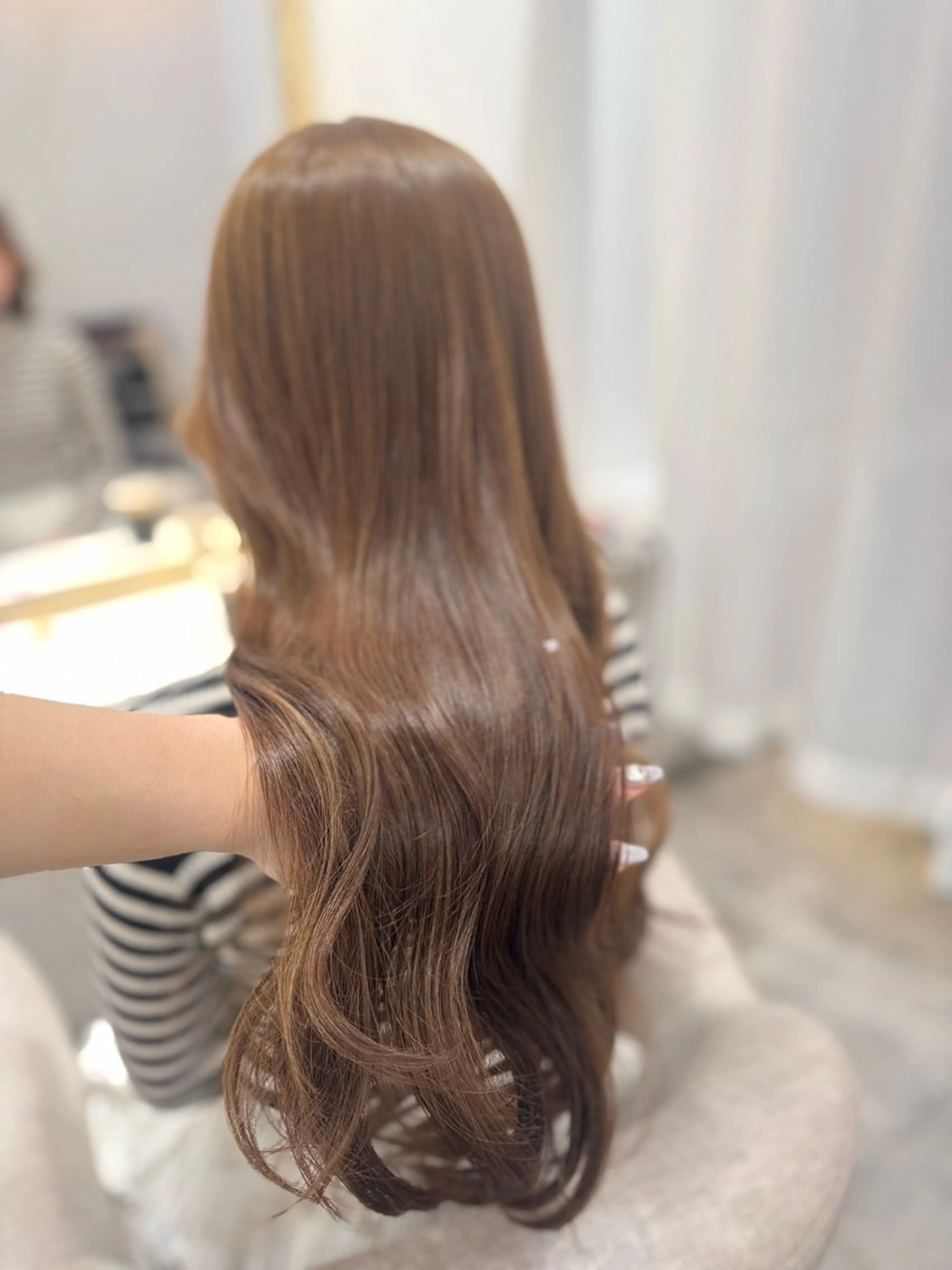 ロング カラー アッシュ アッシュブラウン ベージュカラー 黒髪 ブリーチ 赤み無し柔らかカラー 【梅田】madokaのヘアスタイル