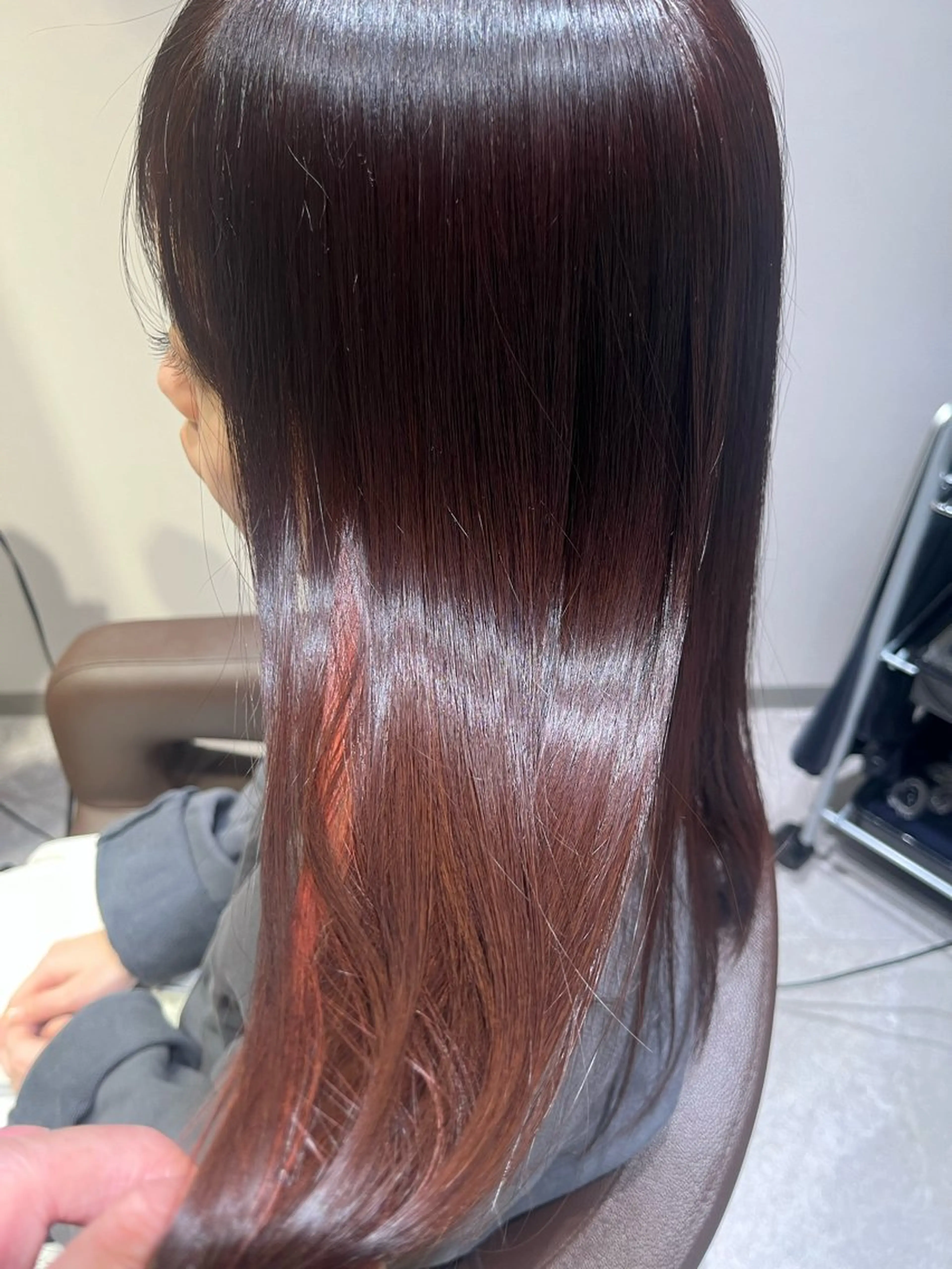 ロング ヘアカラー 伊藤 俊平のヘアスタイル