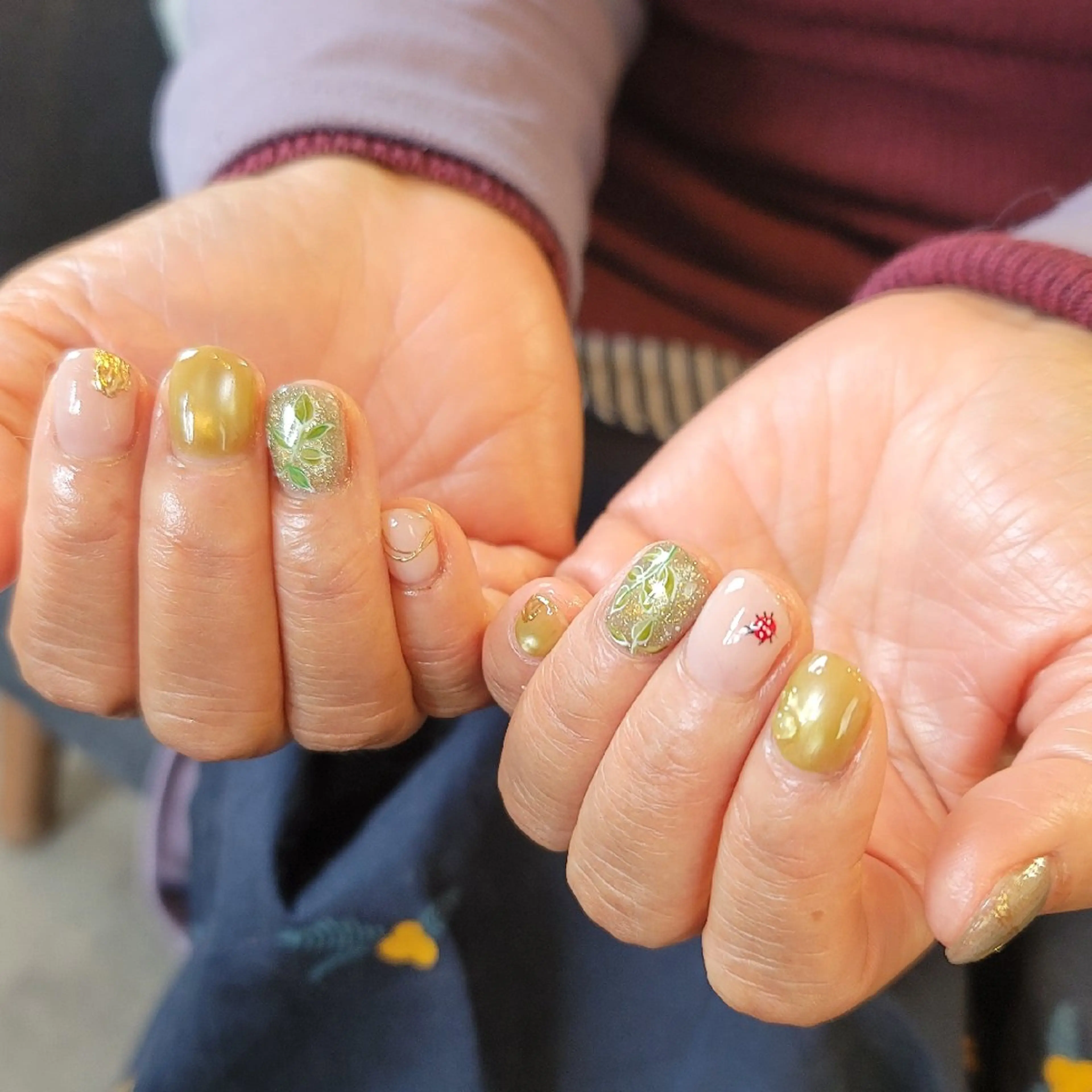 ネイル ハンドネイル 🌲🌳🚪iiit o🌲🌳🌲のネイルデザイン