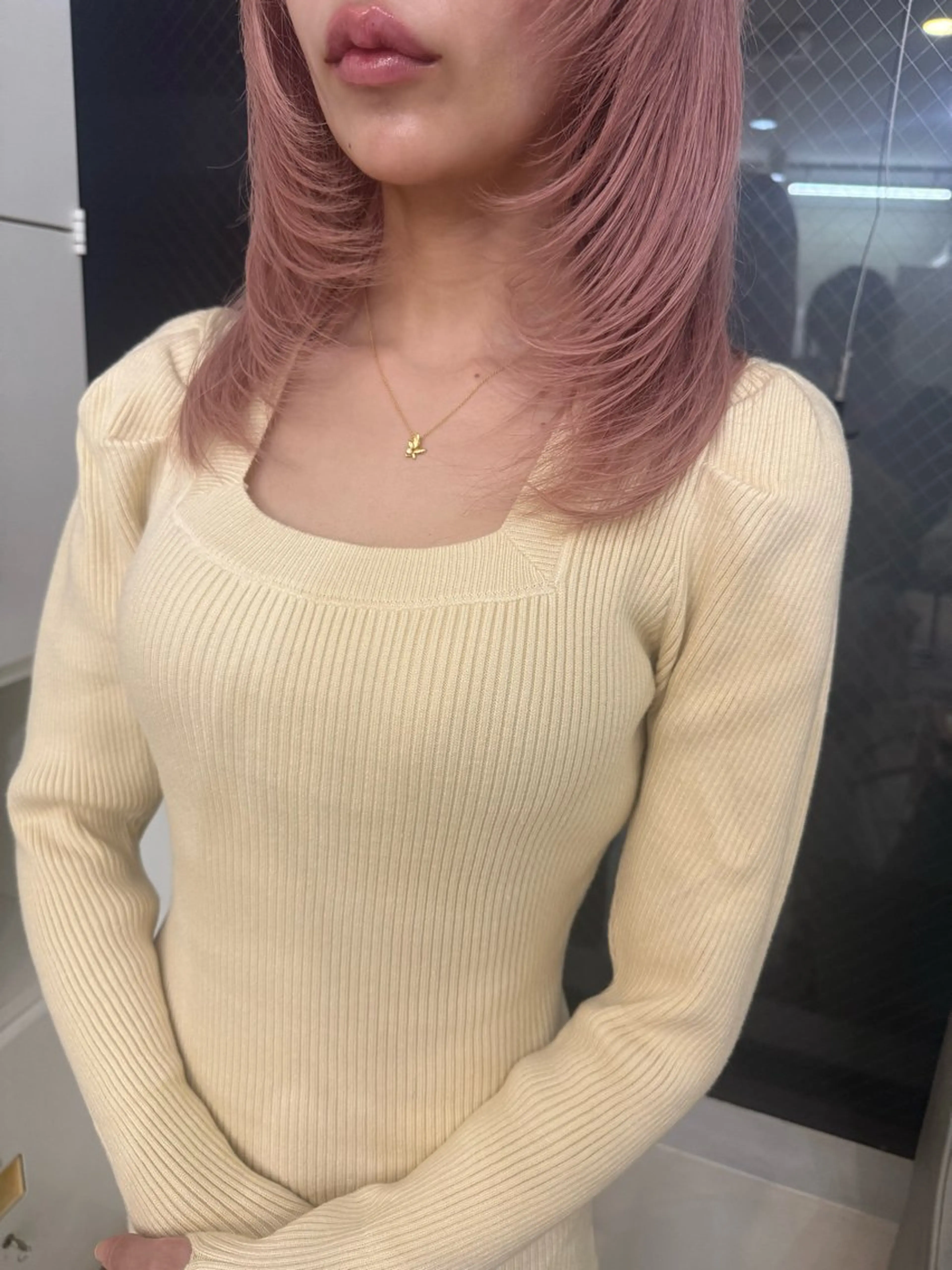 ミディアム カット Rinka/レイヤー /透明感カラーのヘアスタイル