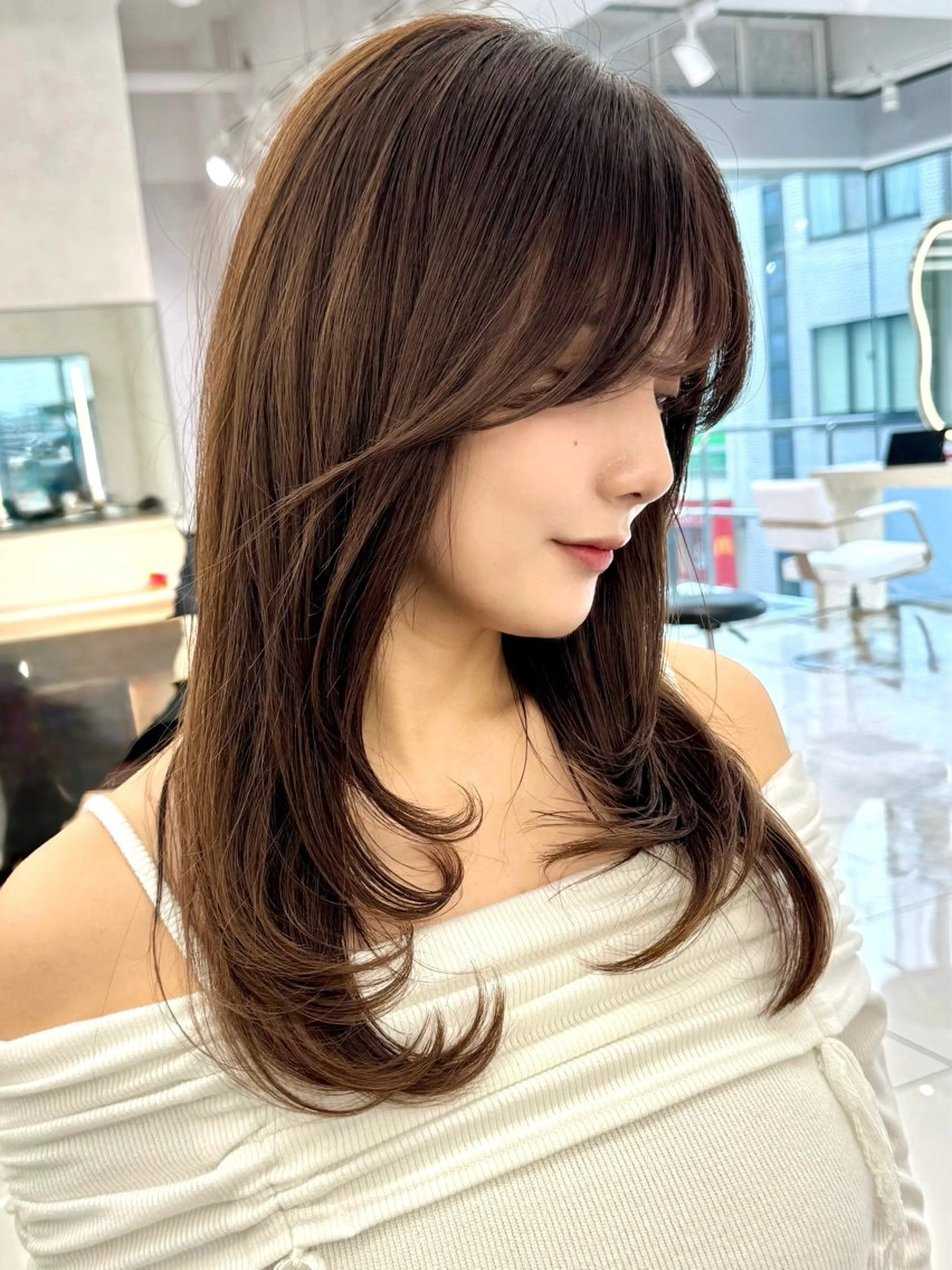 ロング 三鷹で1番ショート ボブをカットする新谷のヘアスタイル