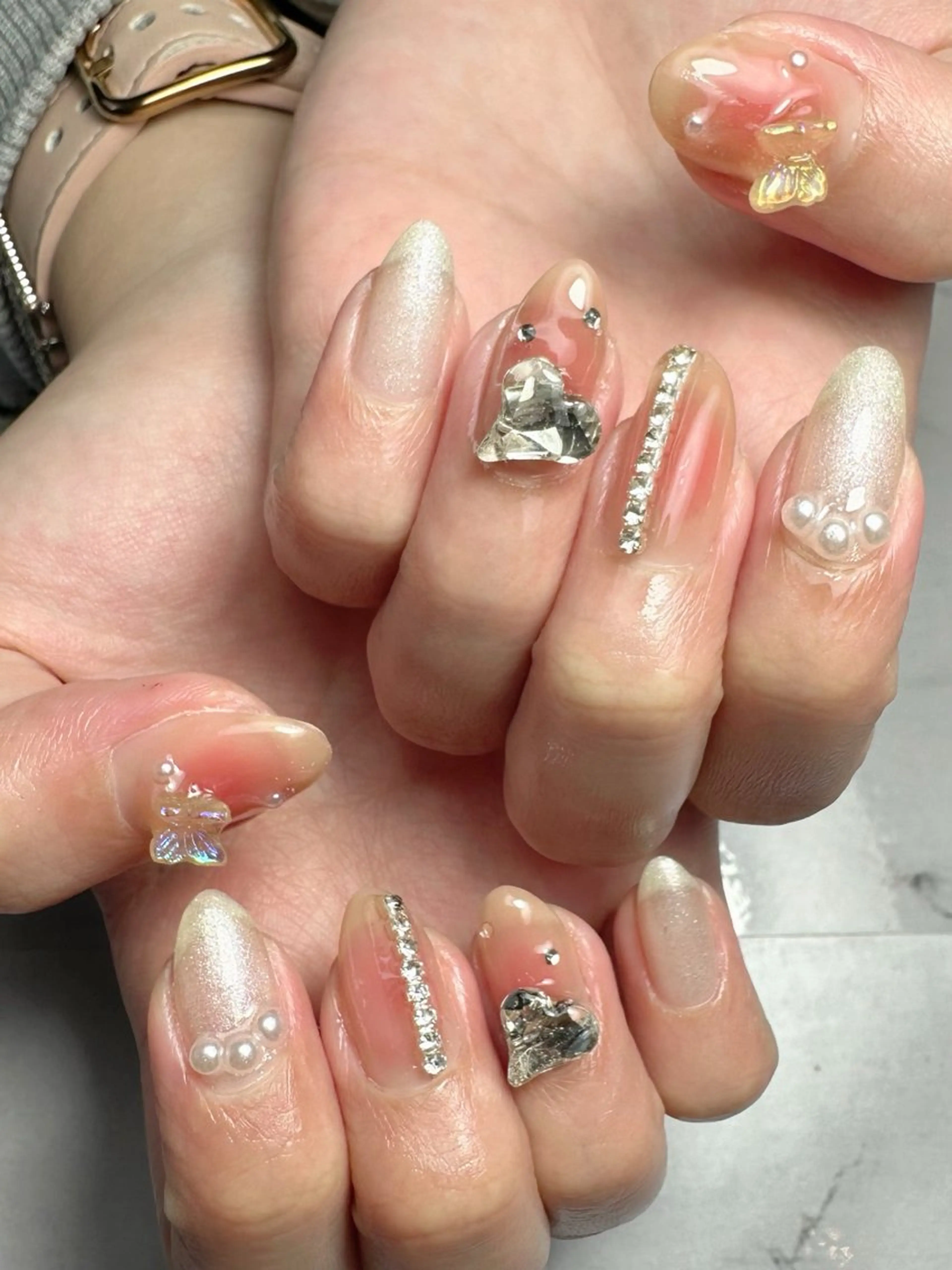 ネイル 新山 聖のネイルデザイン