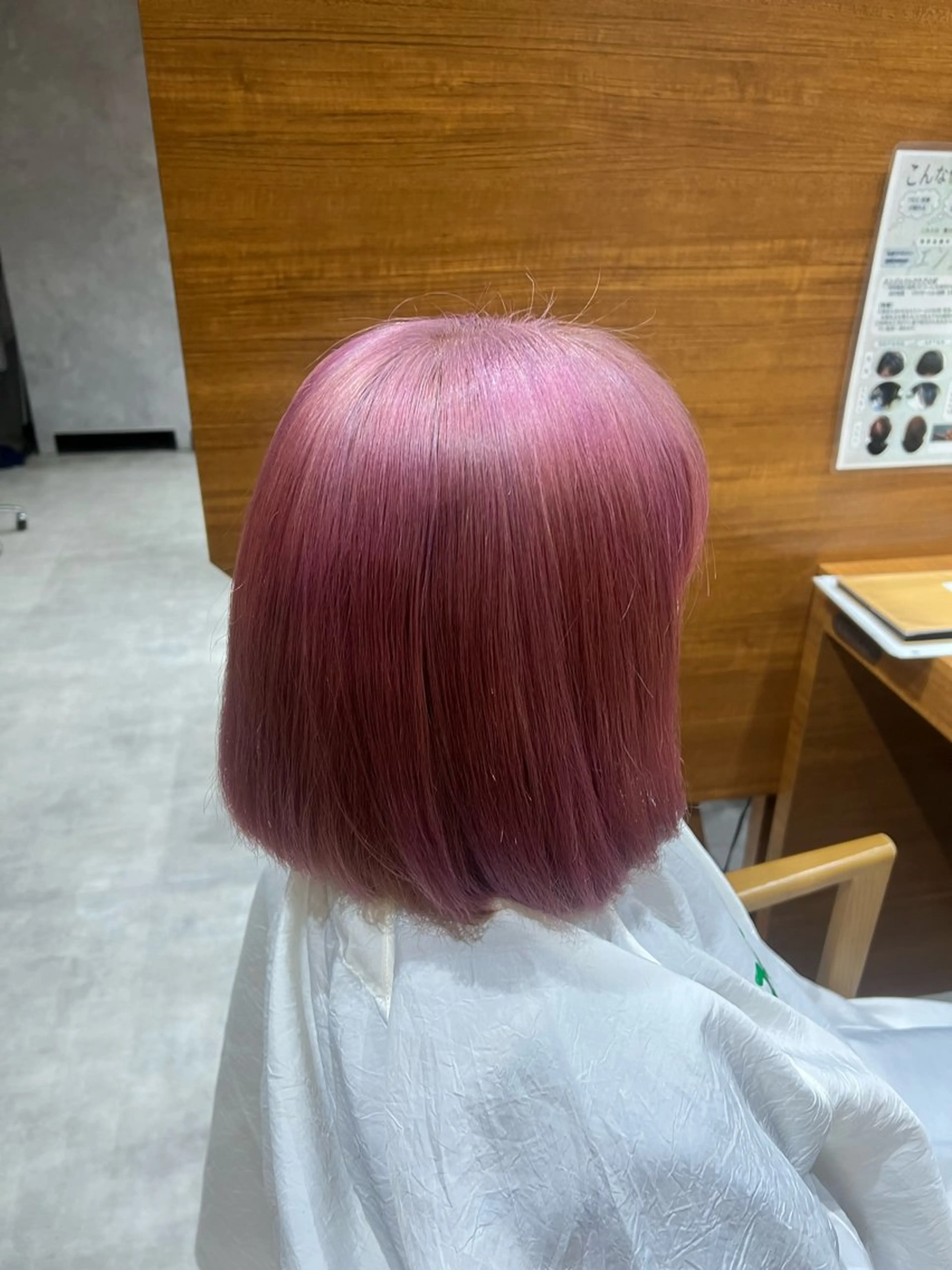 ショート カラー ブリーチ ケアブリーチ ハイトーンカラー ピンクカラー ✂️カットモデル募集 ✂️chihiroのヘアスタイル