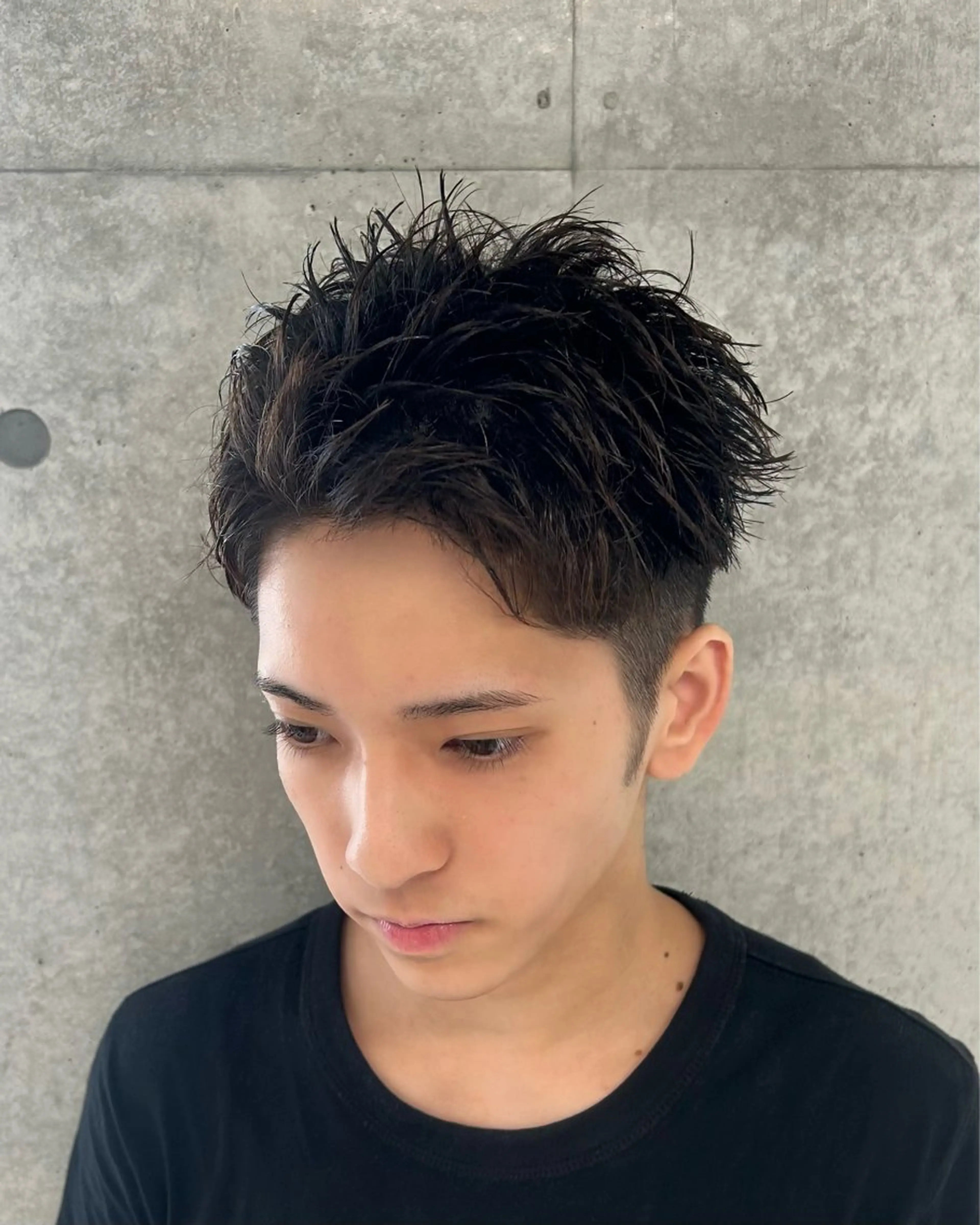 メンズ スパイキーショート 刈り上げ カット ❤️‍🔥Ai/メン ズカット❤️‍🔥のヘアスタイル