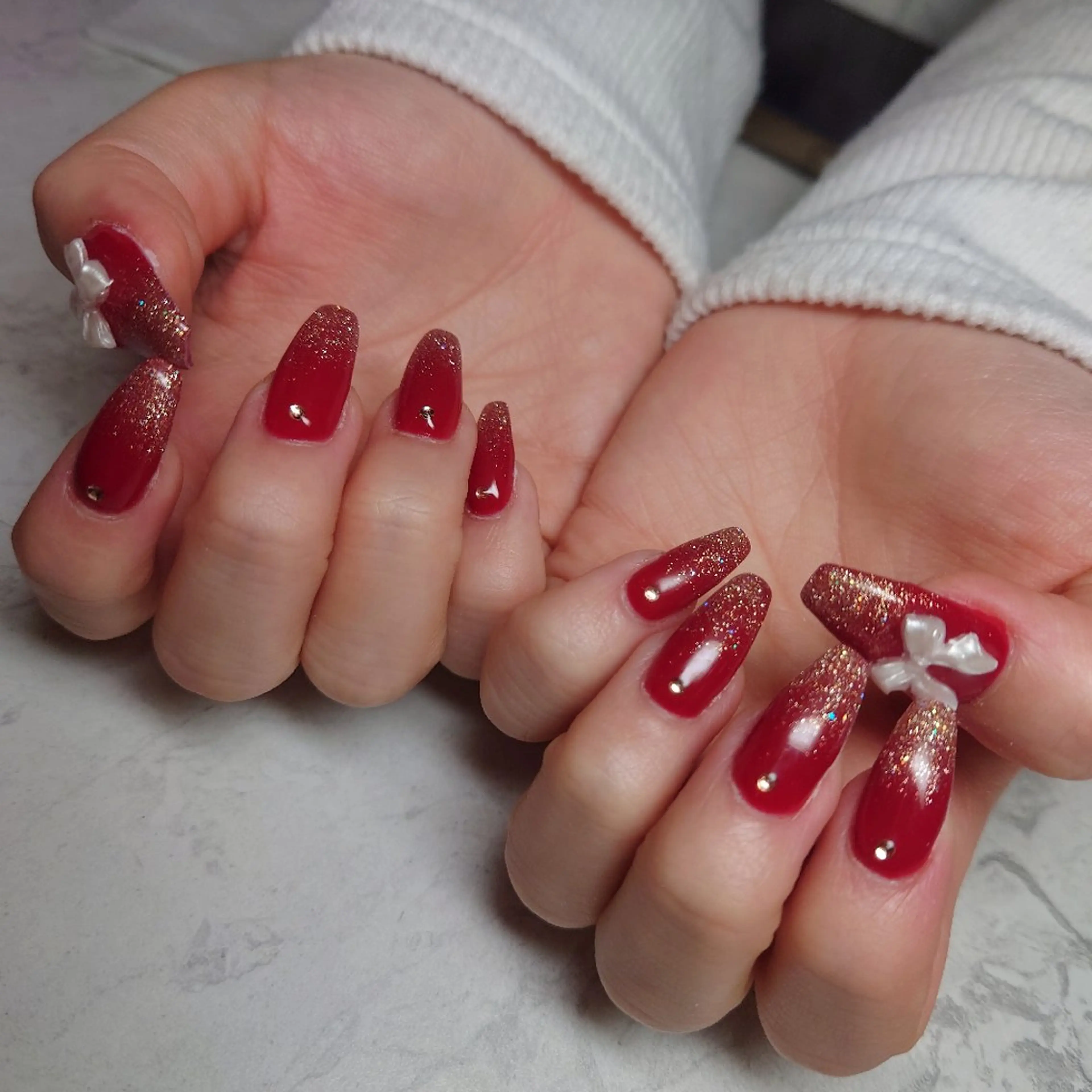 ネイル リボン ストーンネイル ハンドネイル nailme! 遠藤智佳のネイルデザイン