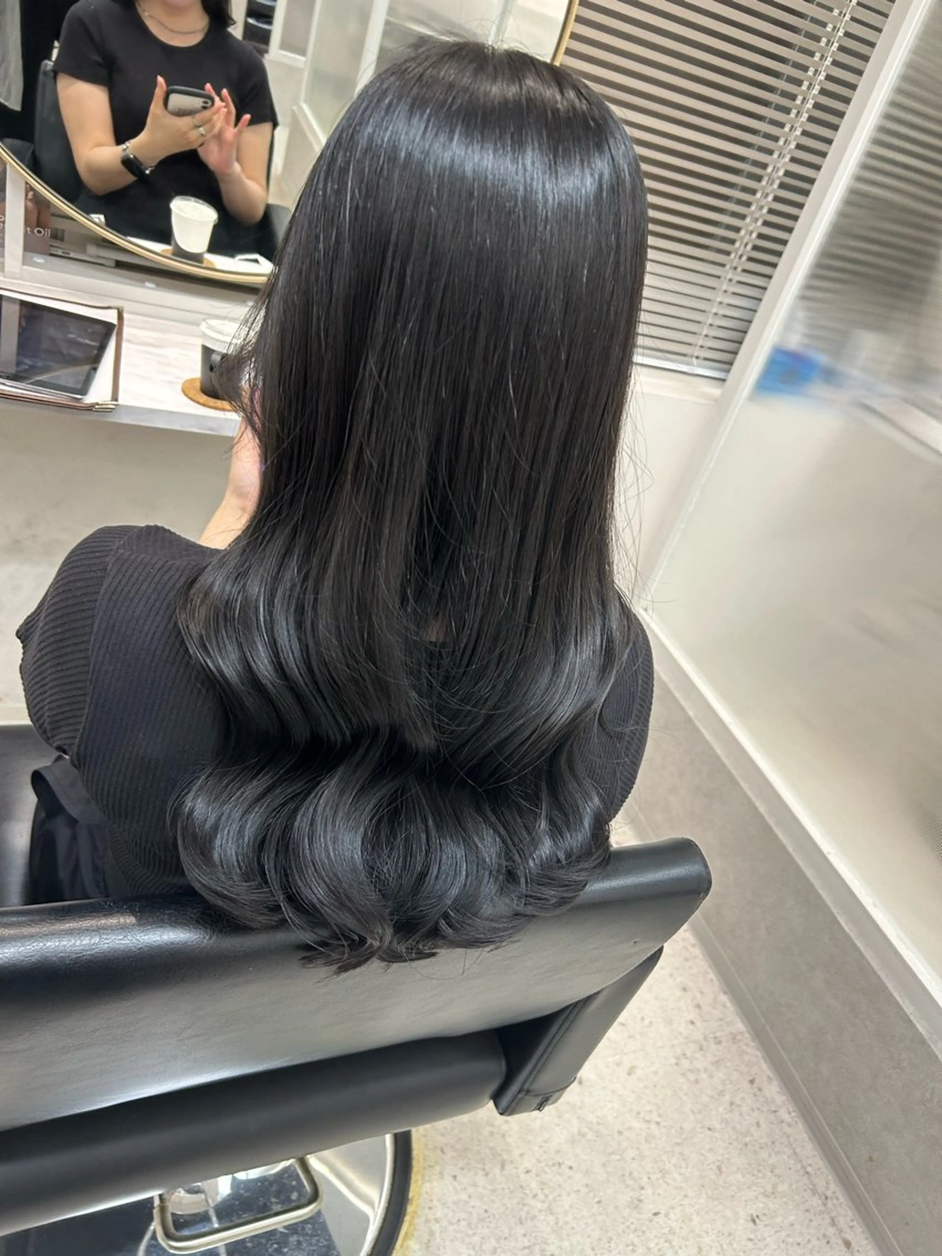 ロング カラー 黒髪 ブルーカラー ブルーブラック 韓国風/髪質改善 SENAのヘアスタイル
