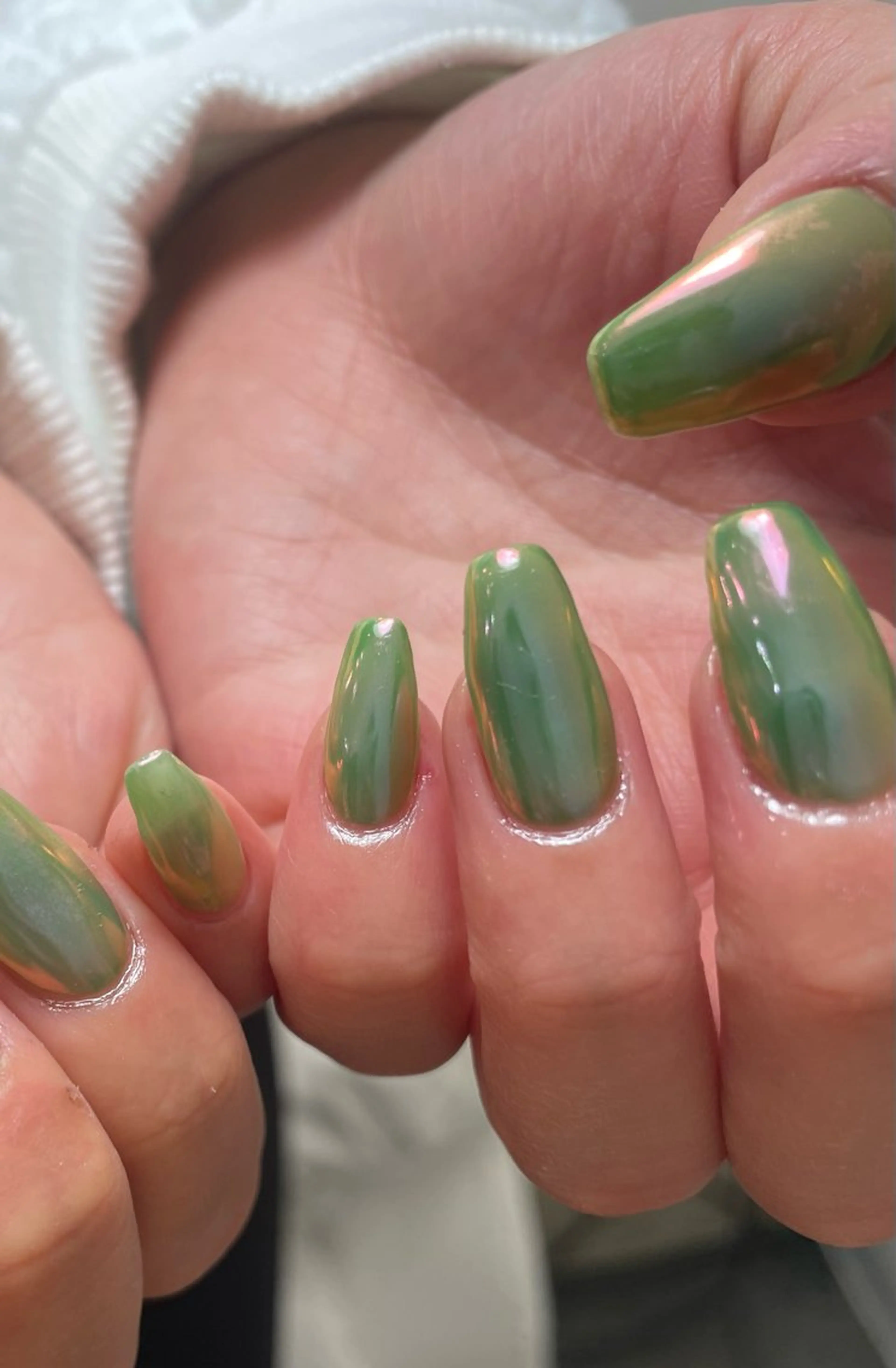 ネイル ミラーネイル 【 Lea's 】 kaedeのネイルデザイン