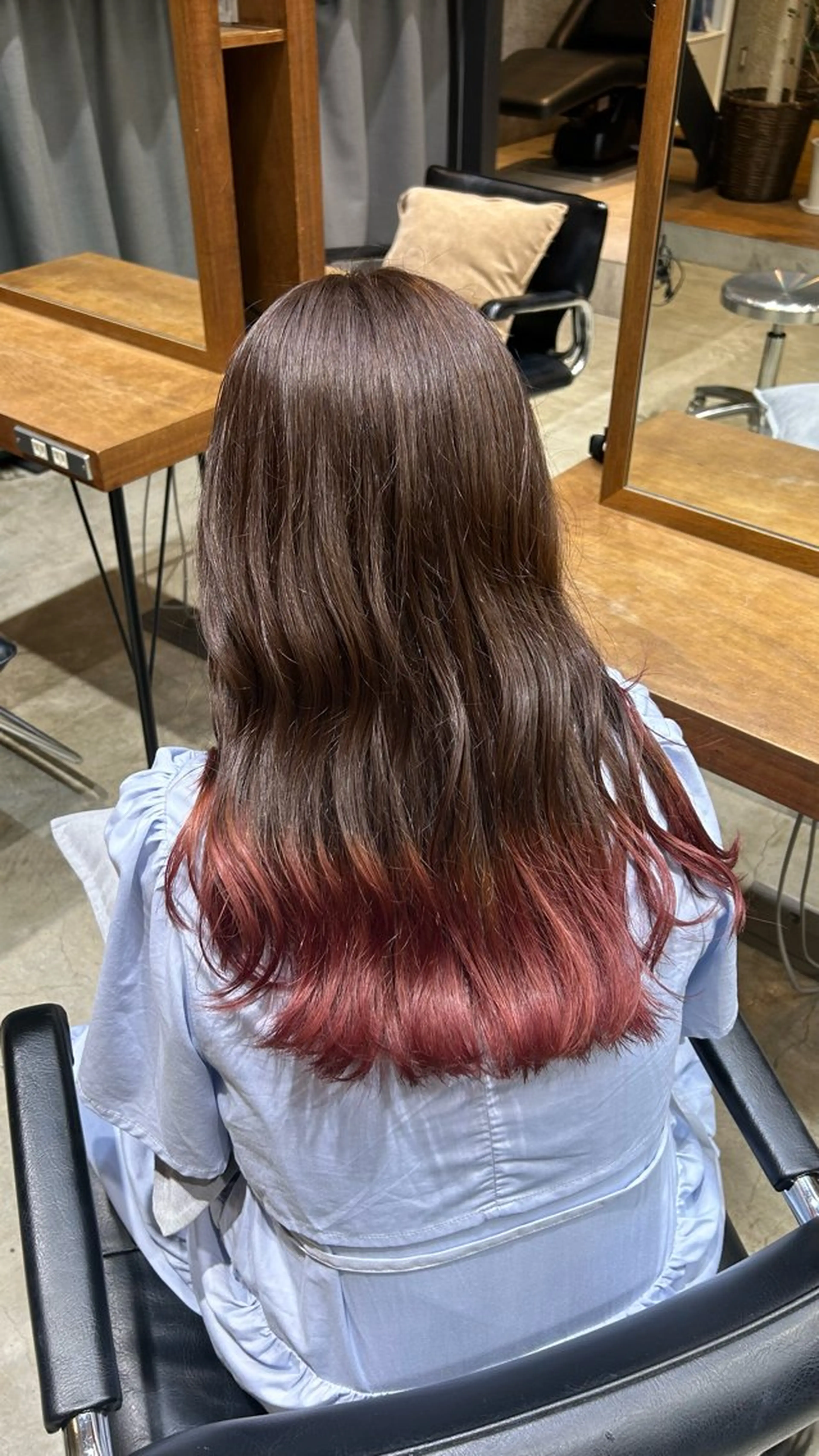 カラー 🍓垢抜けハイトーン 🍓HINAのヘアスタイル