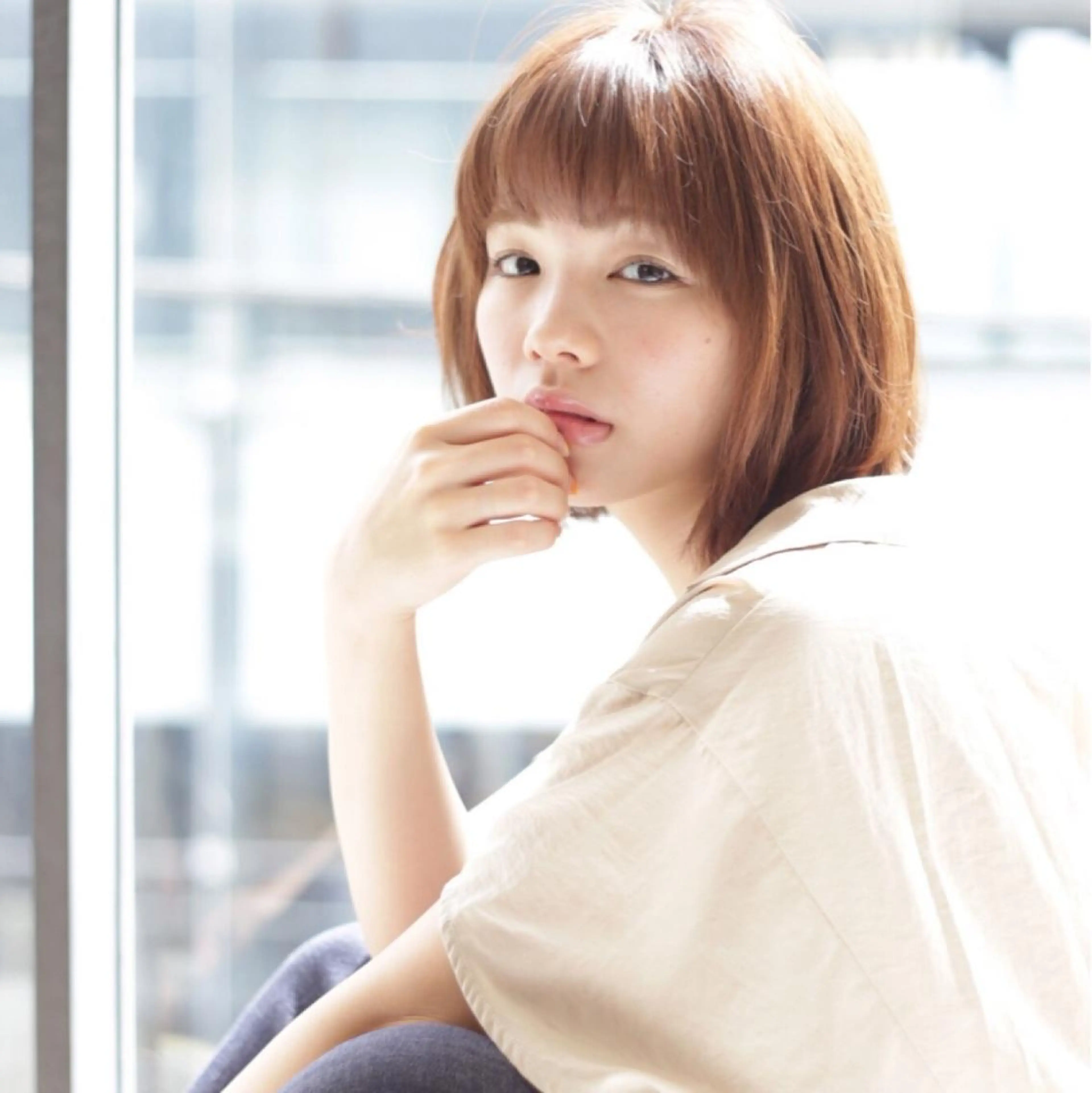 ミディアム 松島 涼花のヘアスタイル