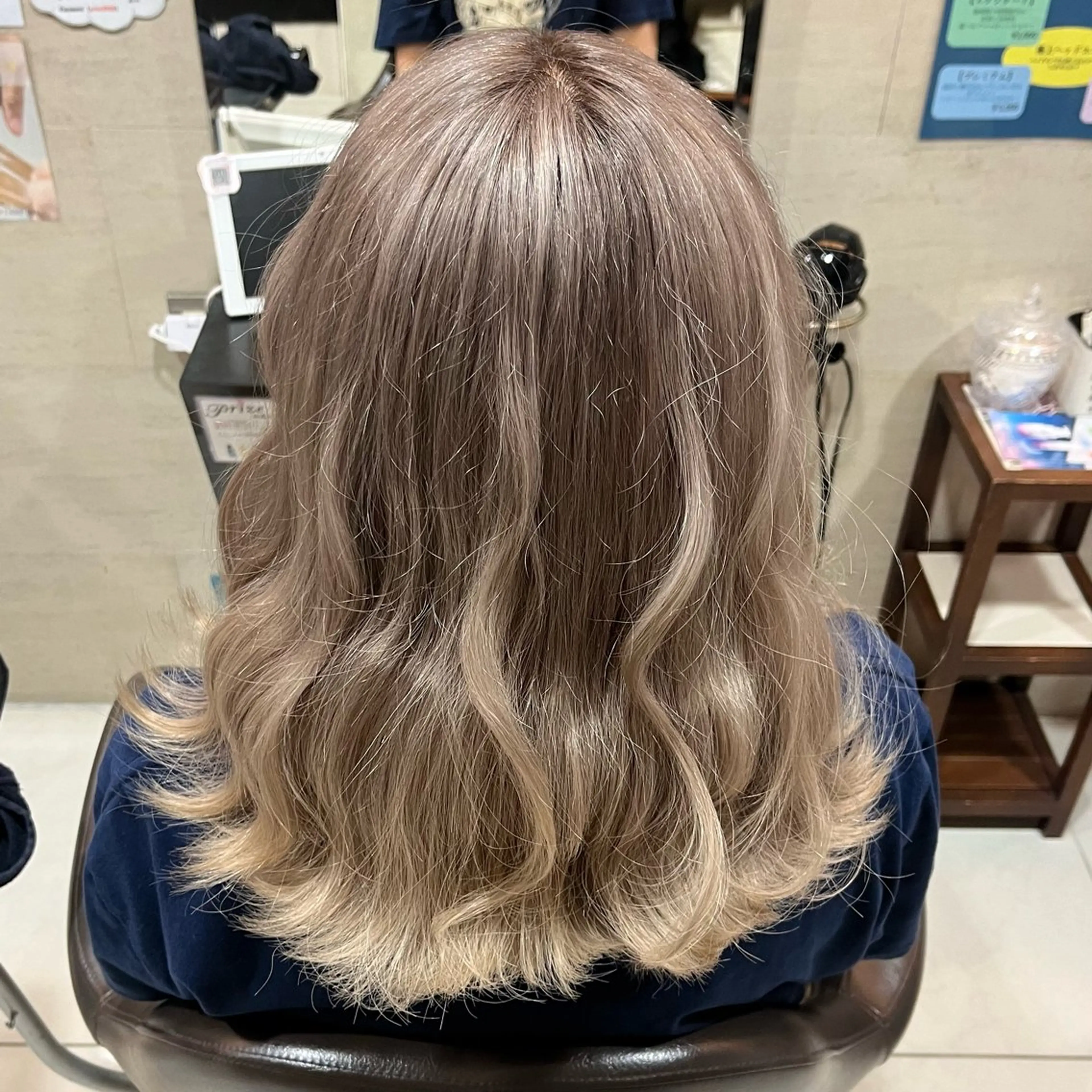 セミロング カラー ベージュカラー ミルクティーベージュ 🫧ハイトーン/ ペールカラー🕊♡雛のヘアスタイル