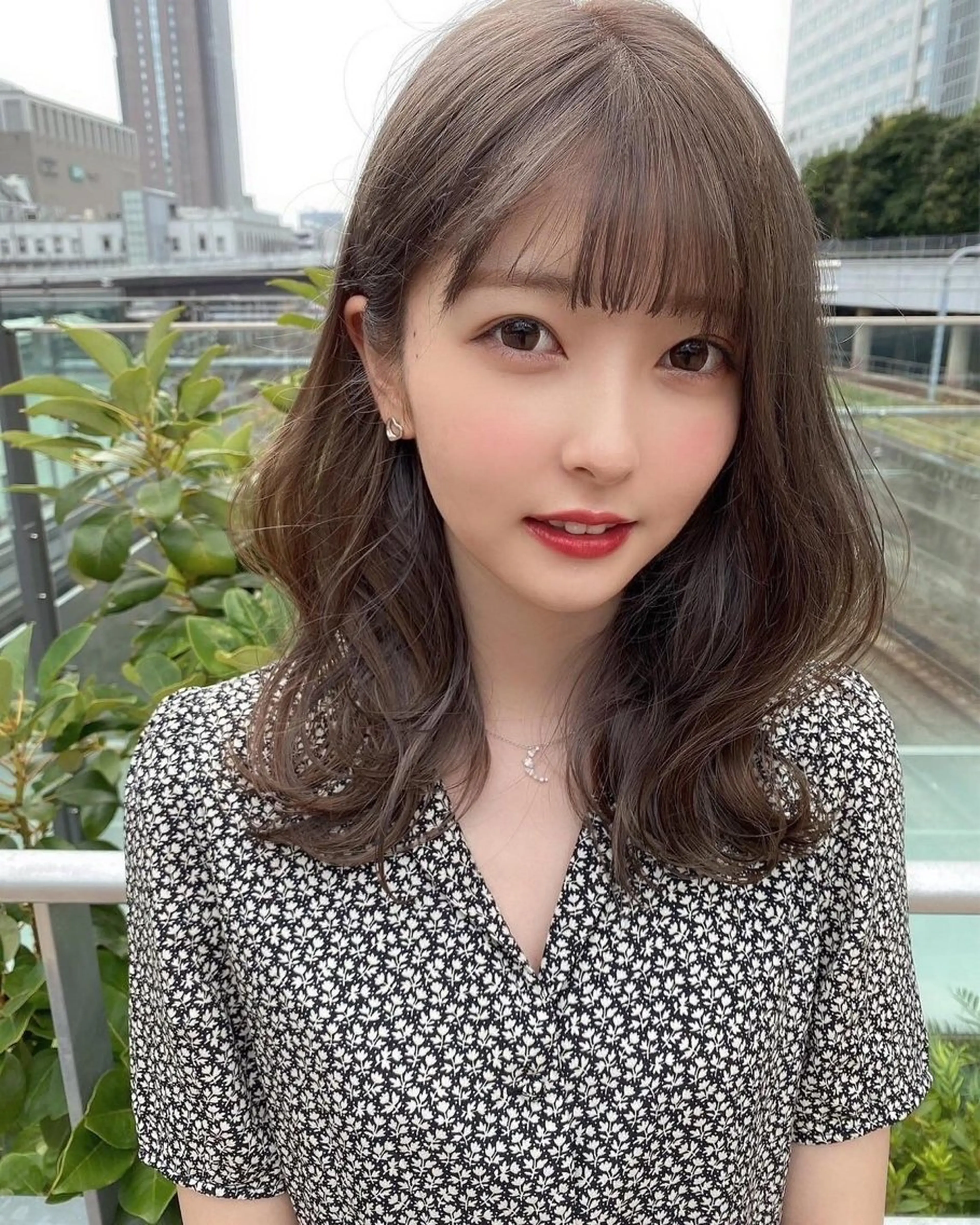 セミロング ヘアカラー トリートメント RAISE by_WHITEのヘアスタイル