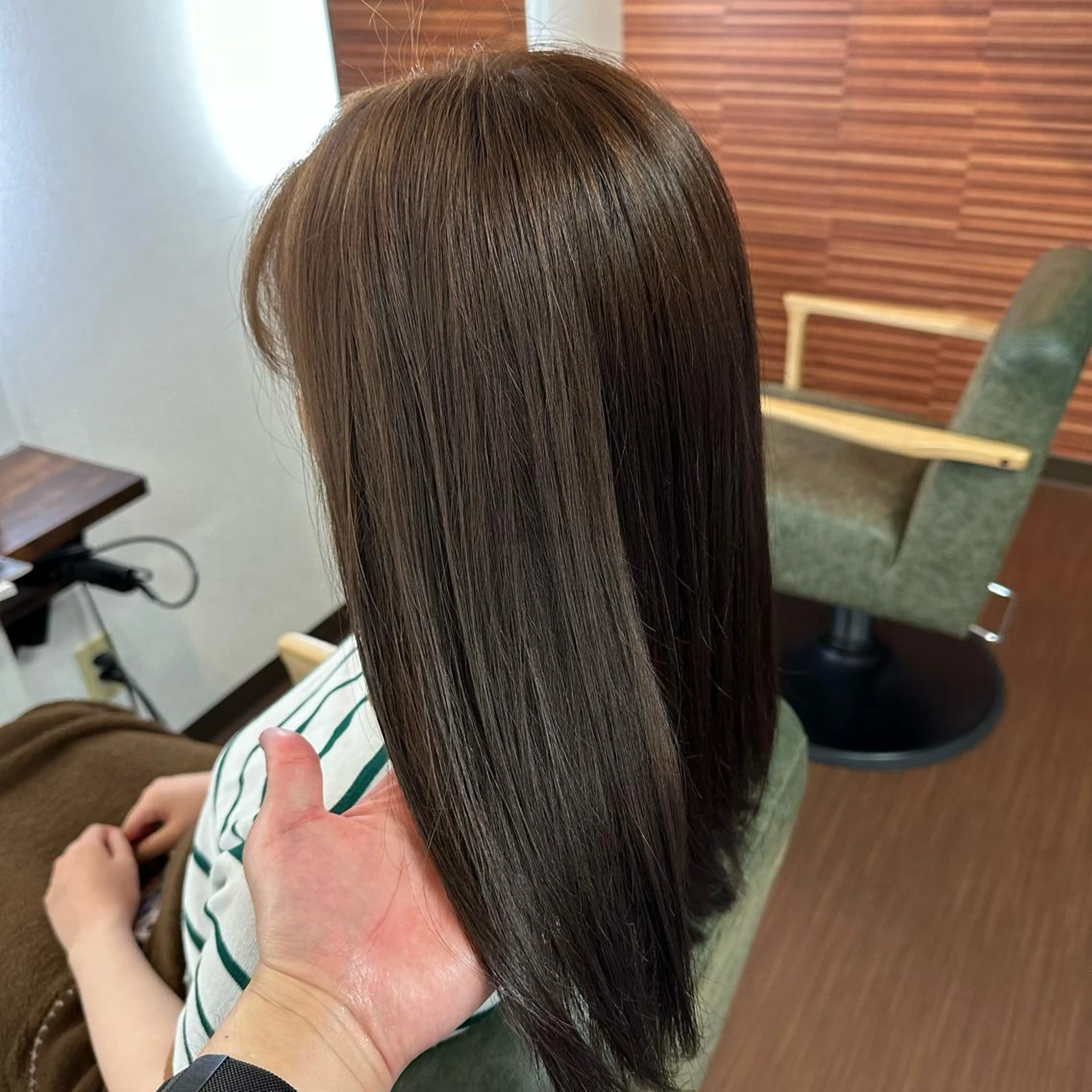 ロング カラー ブリーチ ハイライトカラー ブリーチなしカラー ハイライト カット ヘアカラー トリートメント 大人女性の艶カット カラー/菊池柊真🌟のヘアスタイル