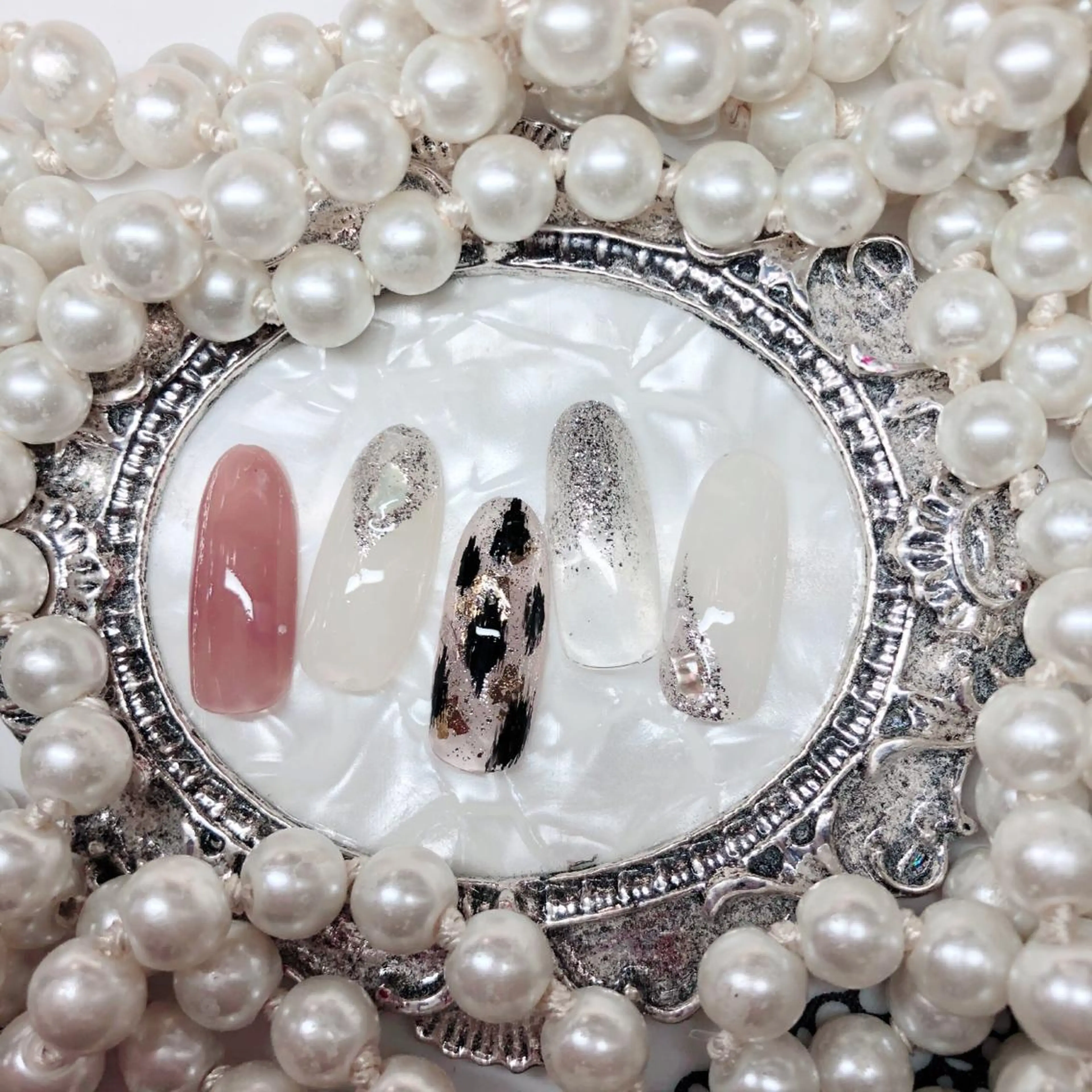 ネイル ハンドネイル マジック ミラーのネイルデザイン