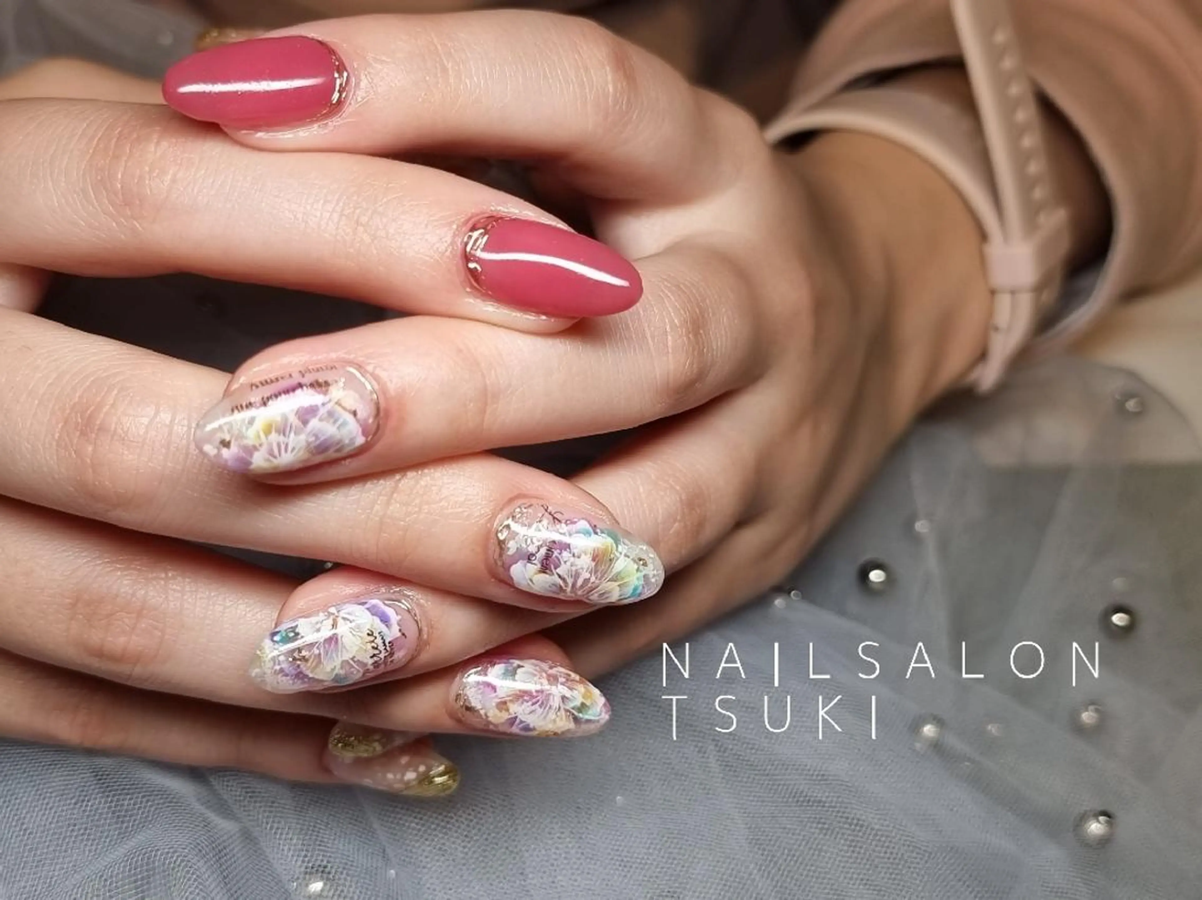 ネイル フラワーネイル ニュアンスネイル ハンドネイル Nailsalon Tsuki.のネイルデザイン