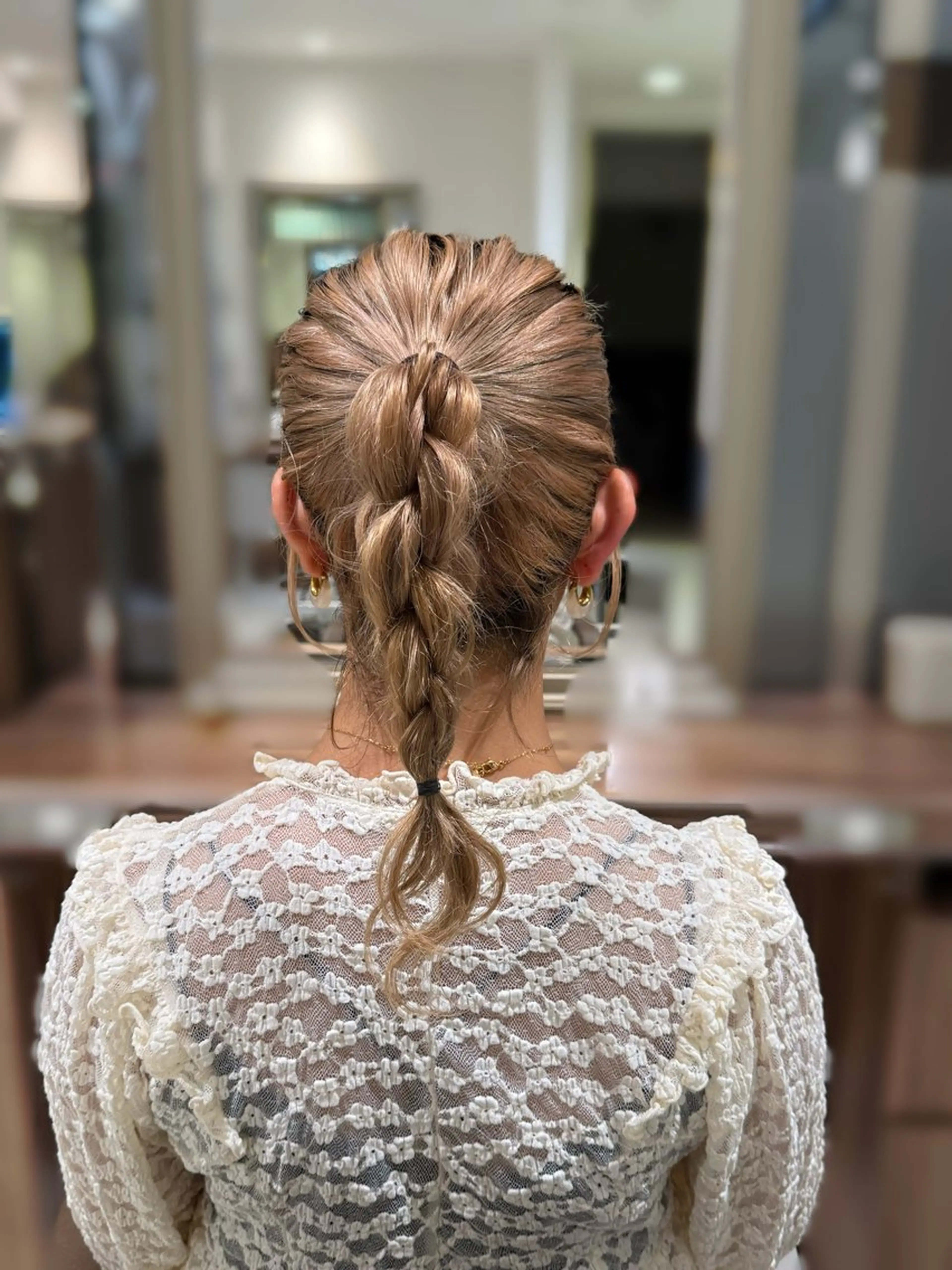 セミロング ヘアアレンジ 三つ編み 桜新町/ Mea⭐︎のヘアスタイル