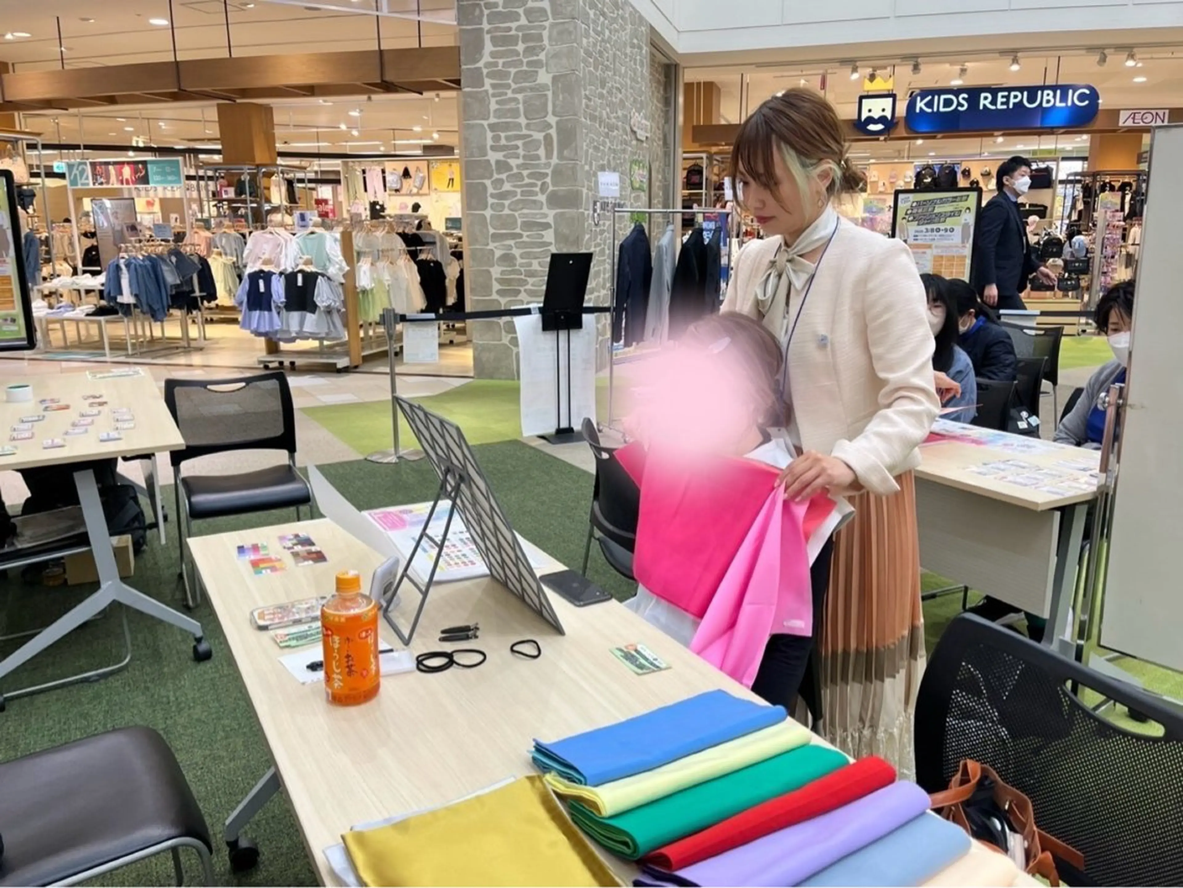 m.grey beauty salon所属・吉田 菜摘のネイルデザイン