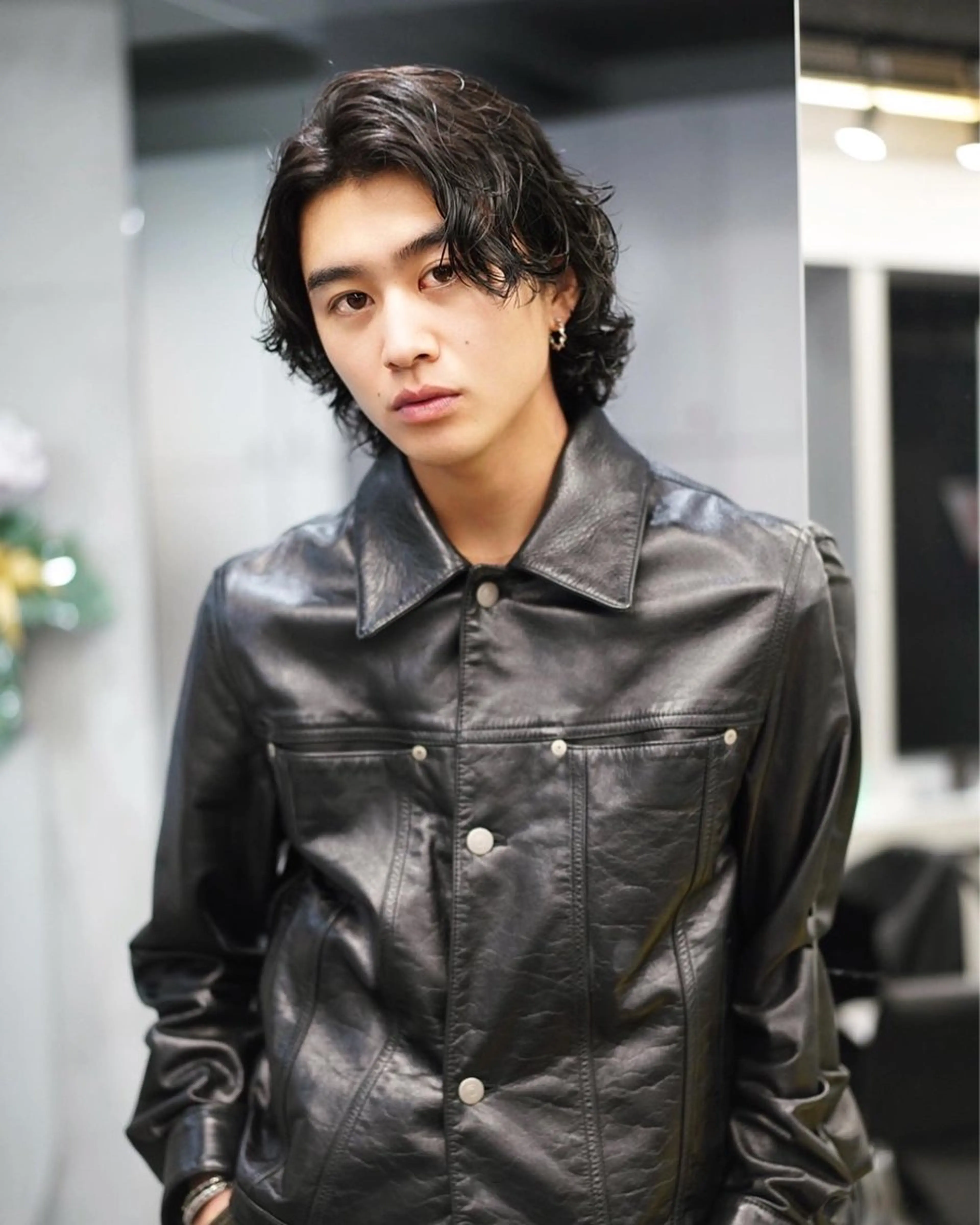 パーマ メンズ メンズパーマ ツイストスパイラルパーマ 波巻きパーマ ニュアンスパーマ スパイラルパーマ fifth リュウセイのヘアスタイル